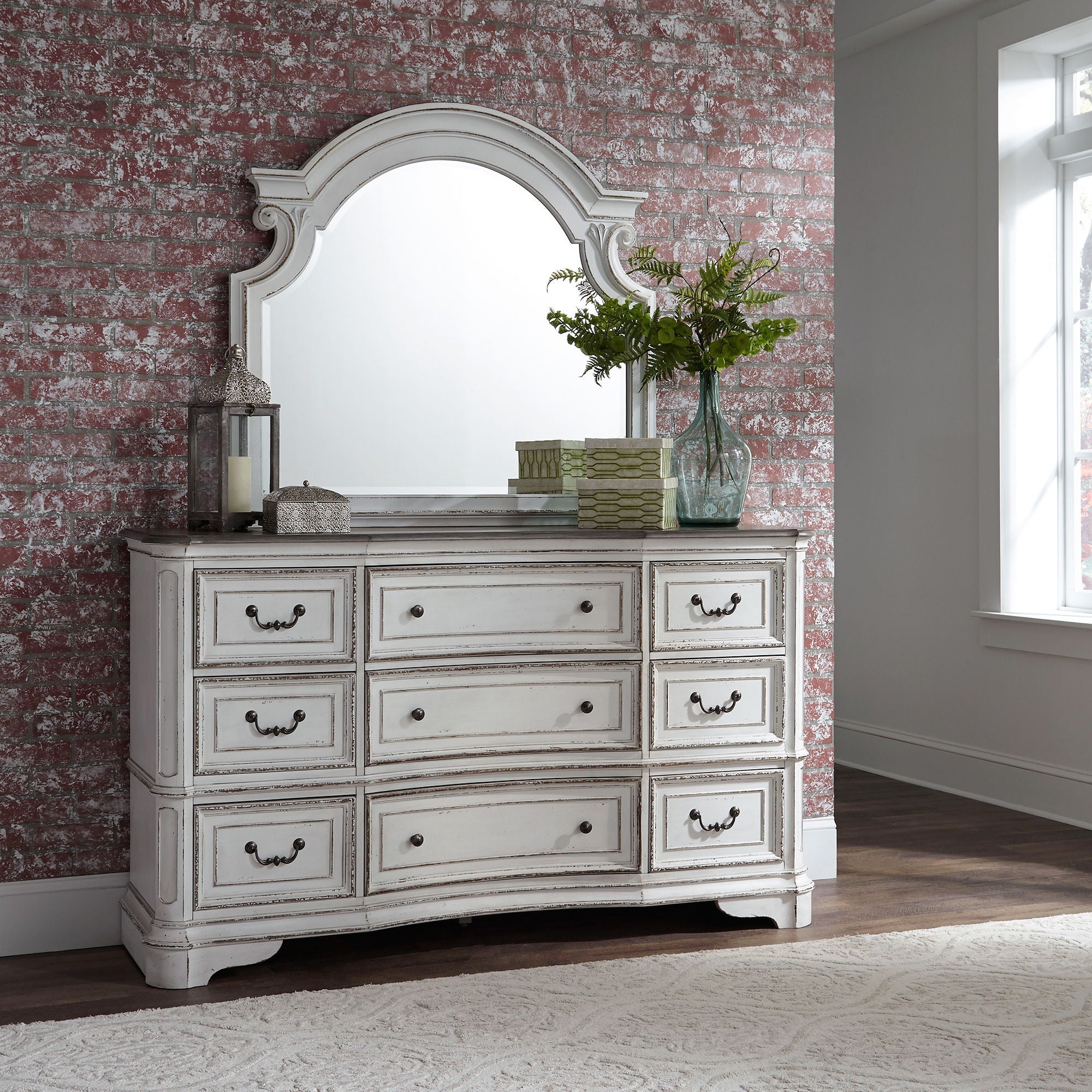 Liberty Furniture Magnolia Manor - 9 Drawer Dresser - White | Meri Furniture