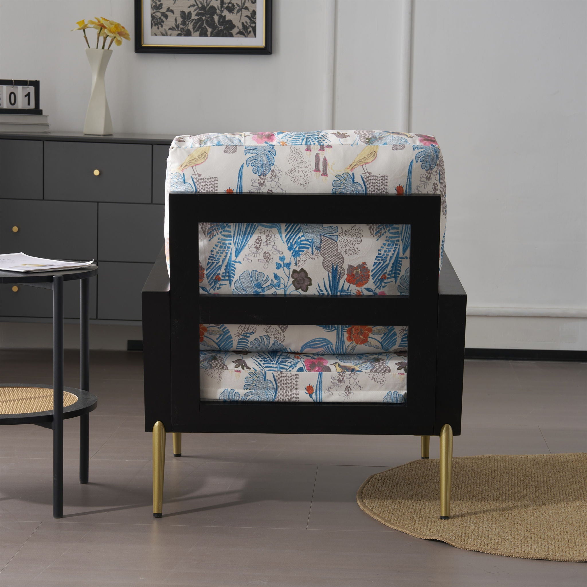 Modern Armchair With Solid Wood Frame