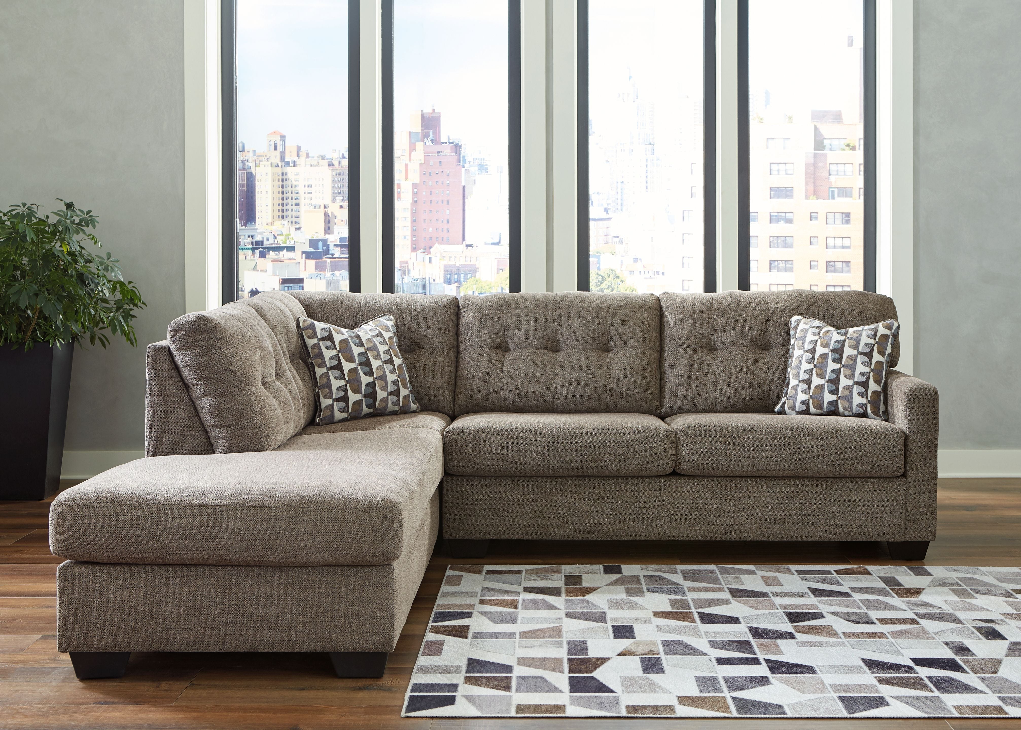 Signature Design by Ashley® Mahoney - Sectional | Meri Furniture