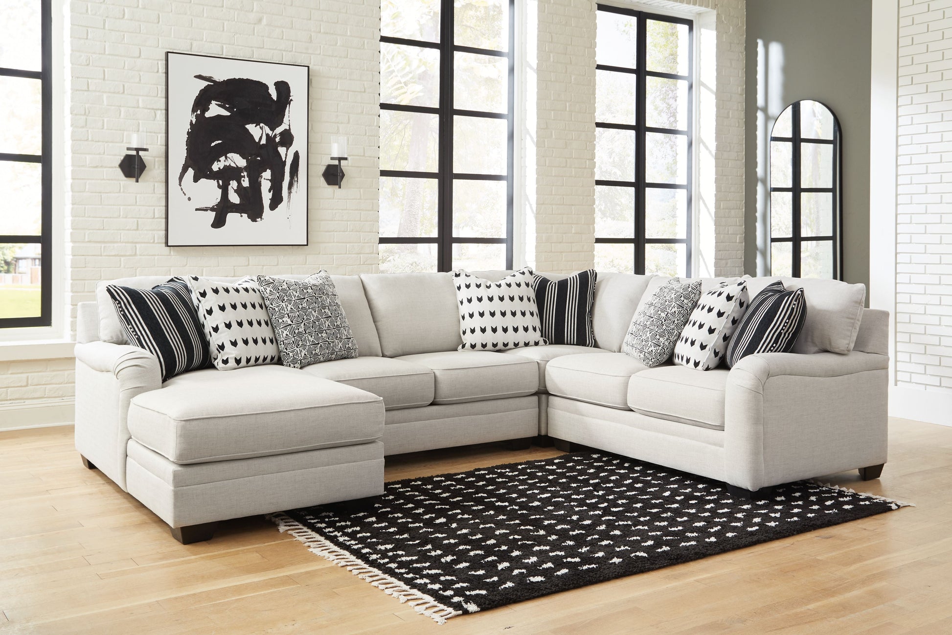 Signature Design by Ashley® Huntsworth - Sectional | Meri Furniture