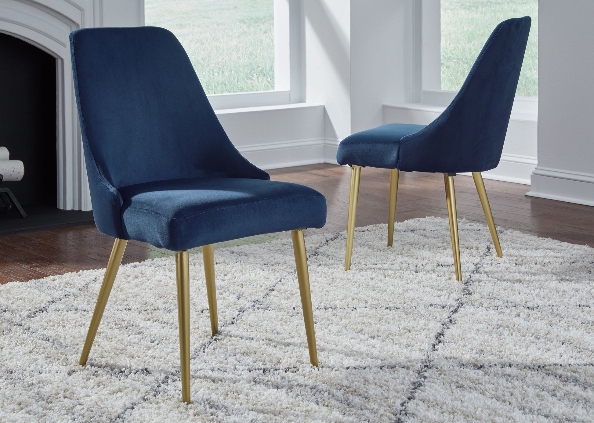 Signature Design by Ashley® Wynora - Blue - Dining Uph Side Chair (Set of 2) | Meri Furniture