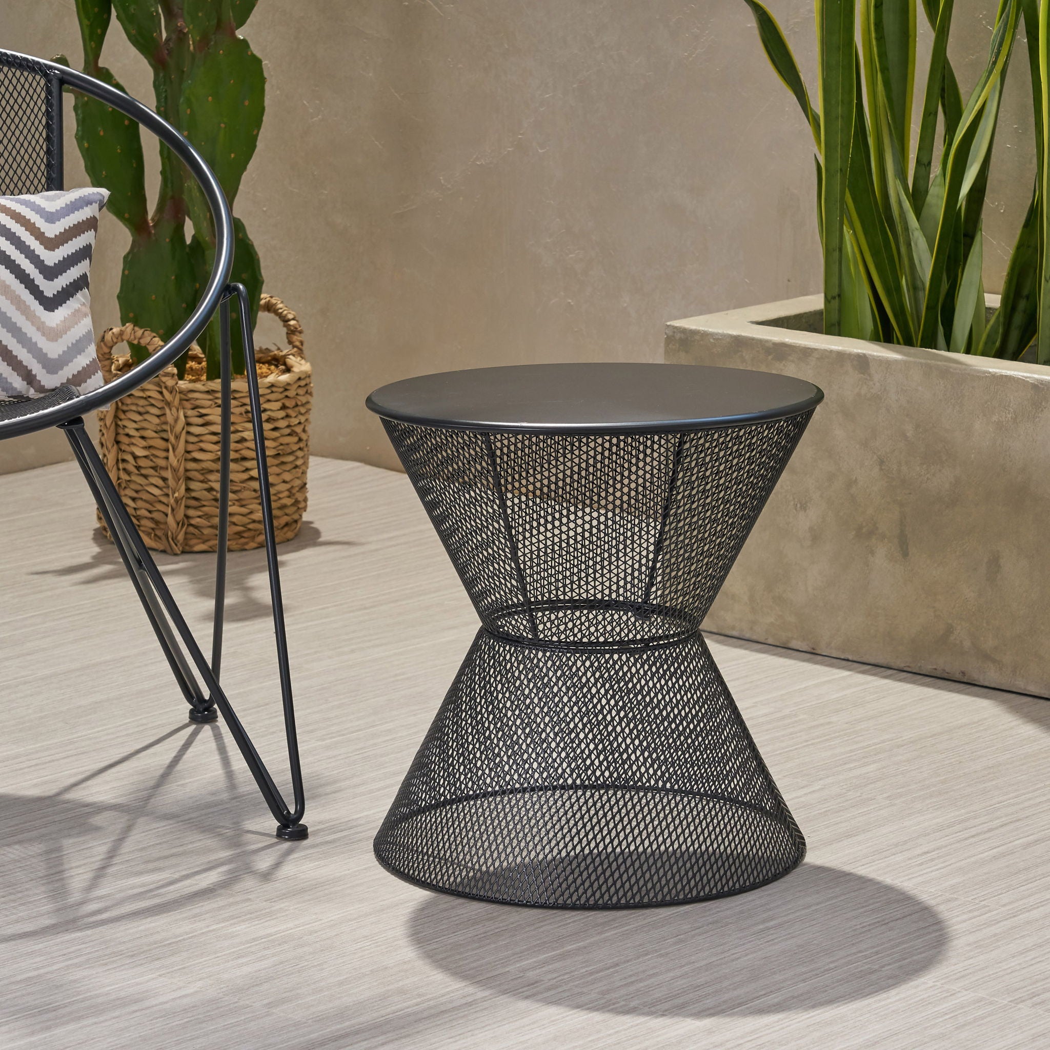Nevada - Contemporary Side Table With Mesh Design
