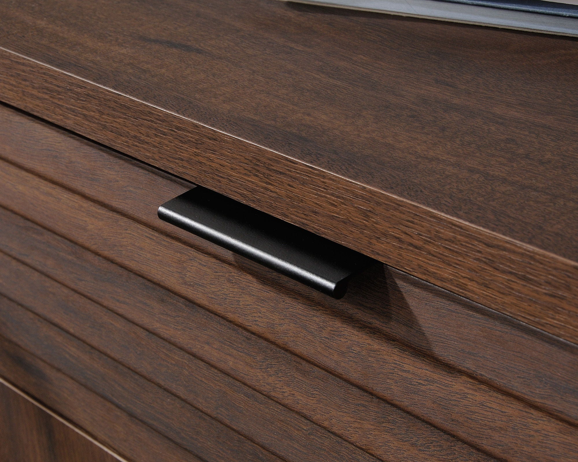 Englewood Large Credenza Spiced Mahogany