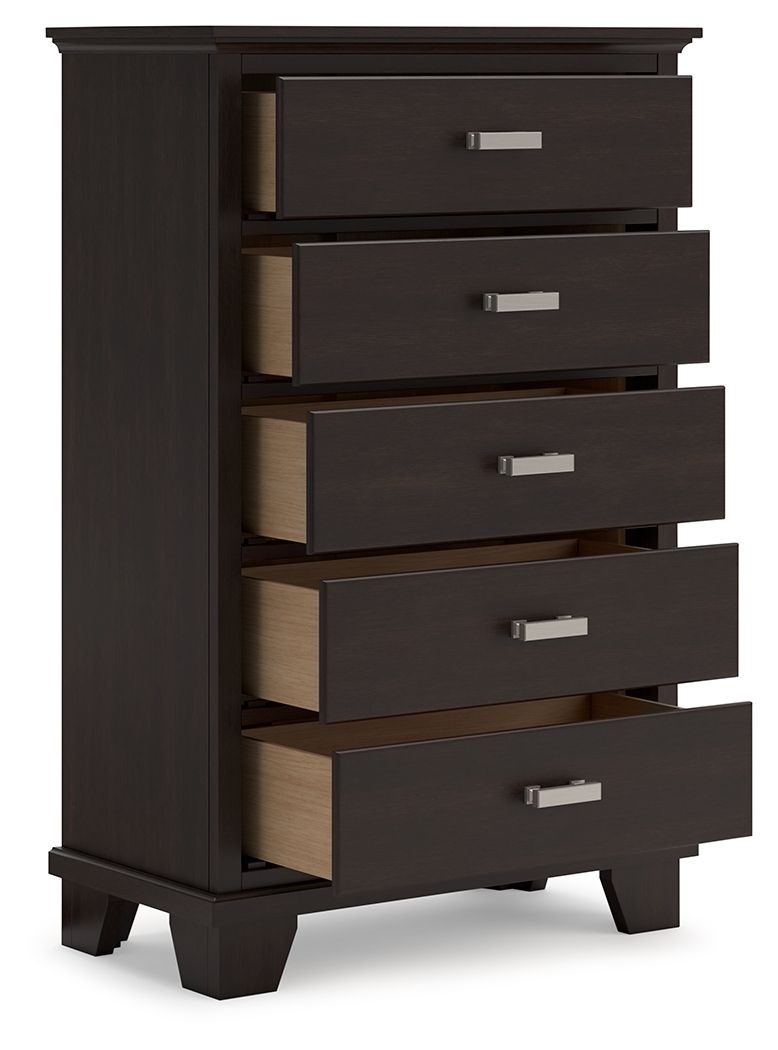 Signature Design by Ashley® Covetown - Dark Brown - Five Drawer Chest | Meri Furniture