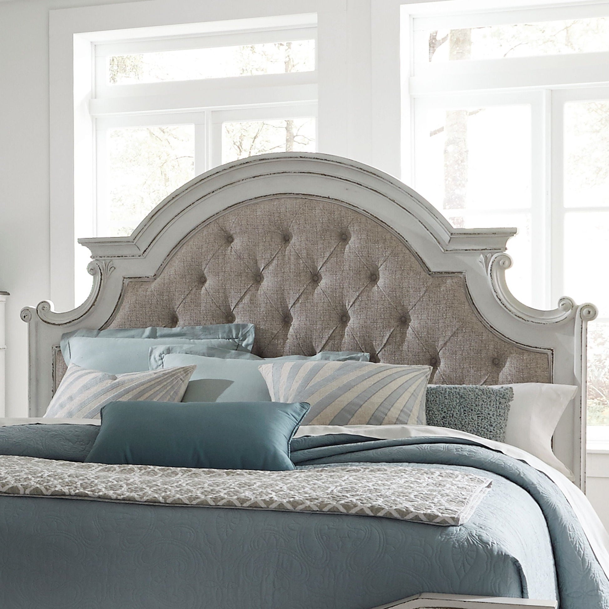 Liberty Furniture Magnolia Manor - Uph Panel Headboard | Meri Furniture