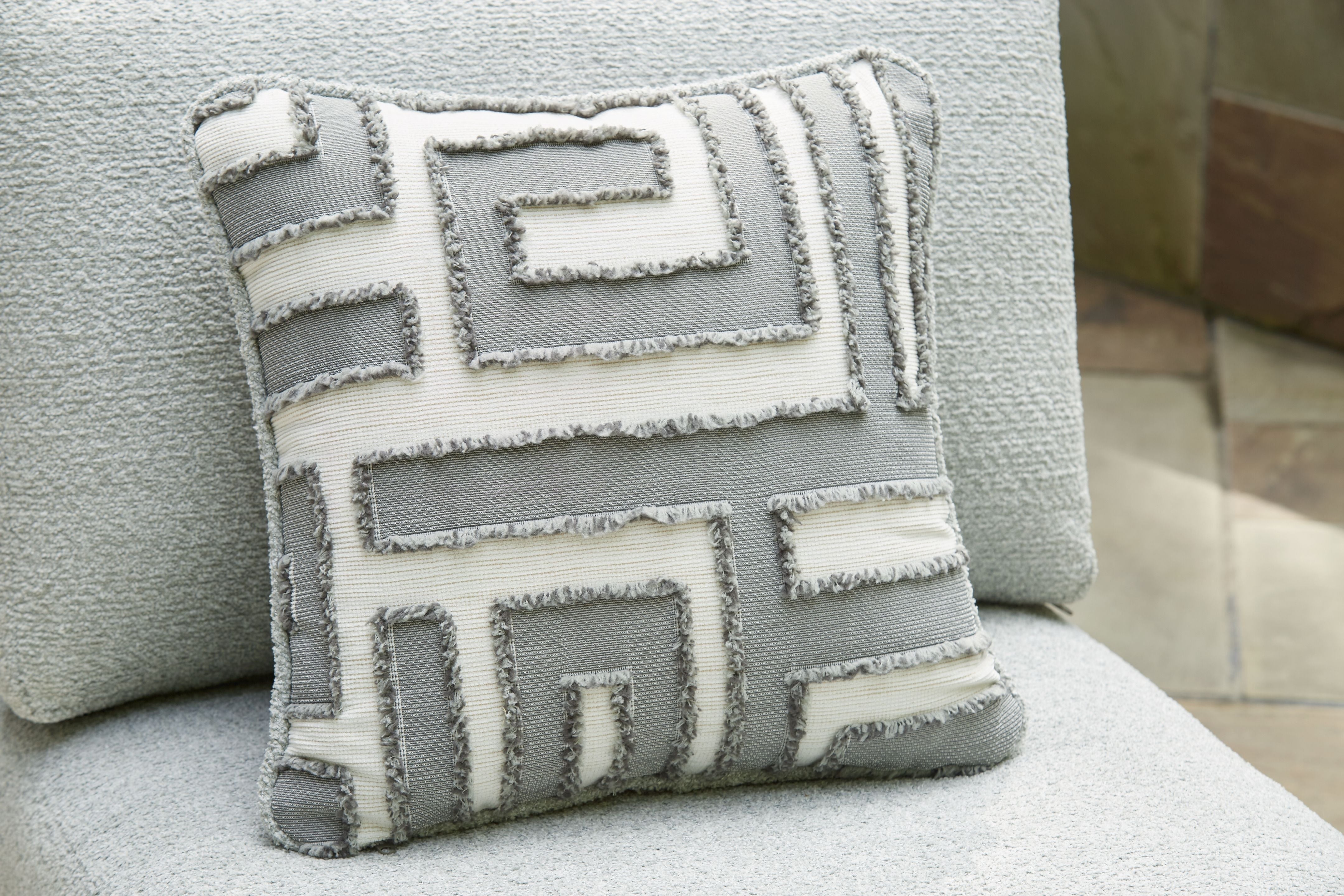 Signature Design by Ashley® Beachloft - Black / Gray - 3-Piece Outdoor Sectional | Meri Furniture