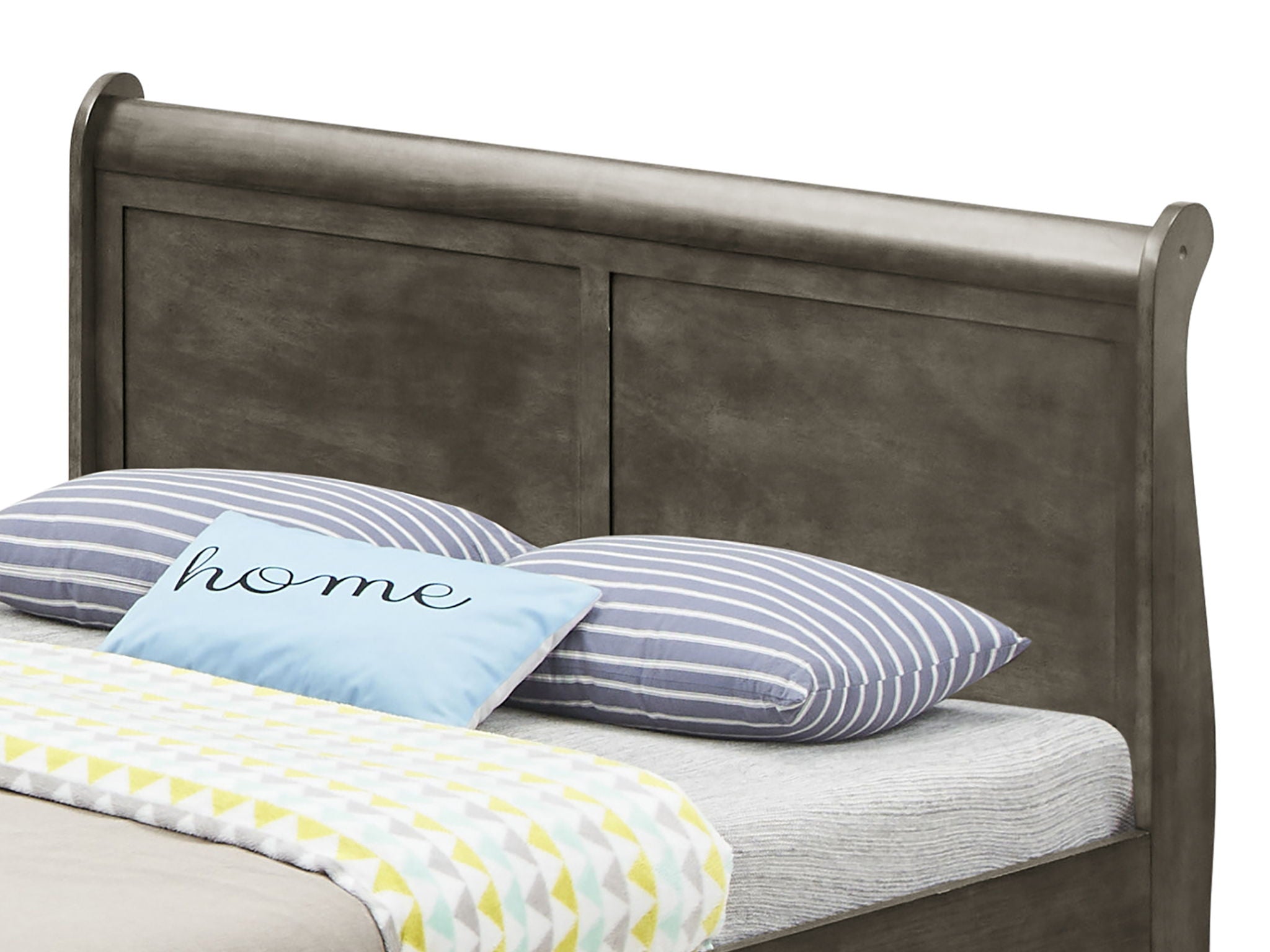 Elegant Trundle Bed With Timeless Charm
