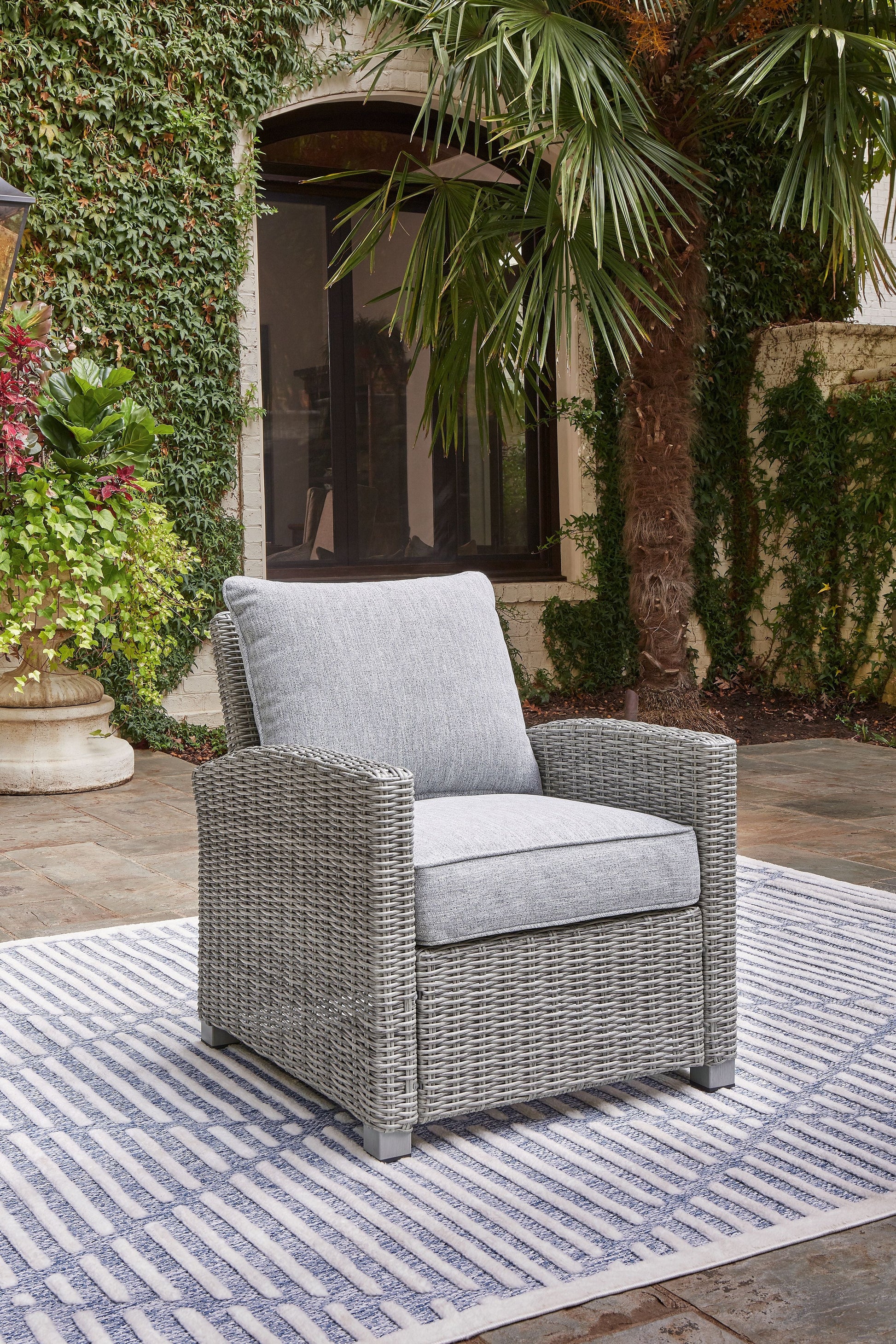 Signature Design by Ashley® Naples Beach - Light Gray - Lounge Chair W/Cushion | Meri Furniture