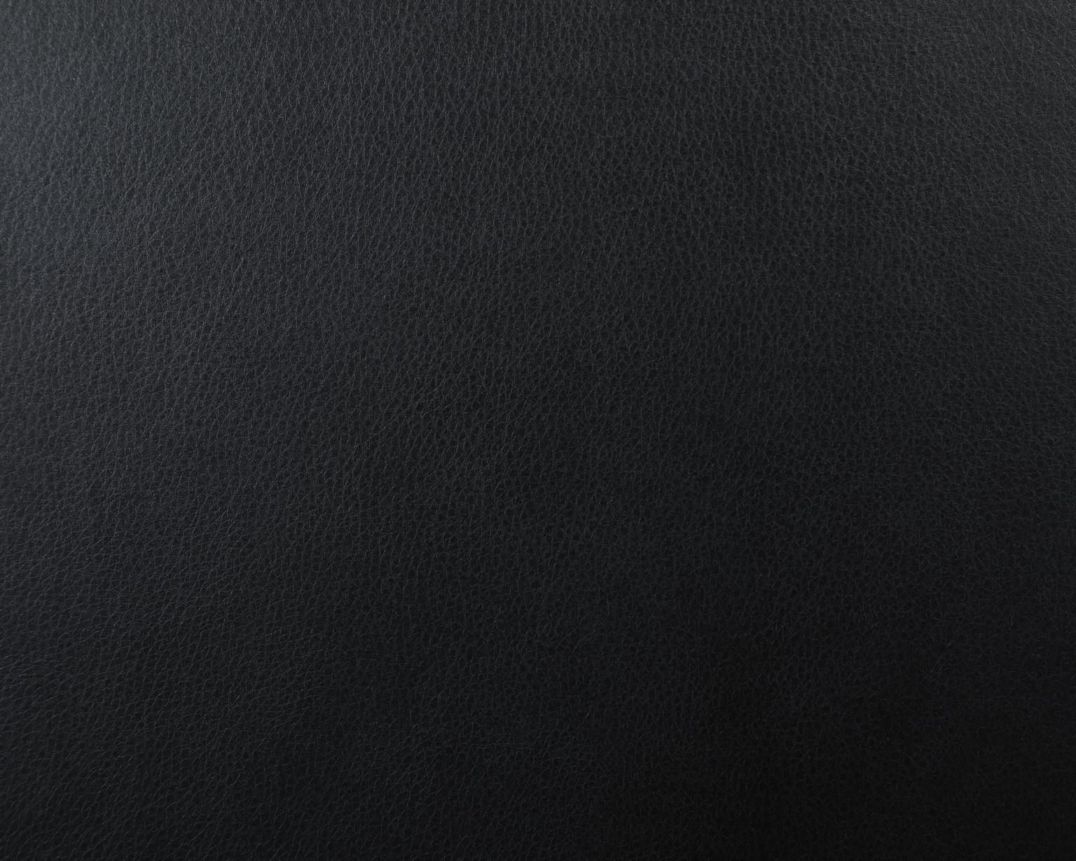 U440 - Chair - Black