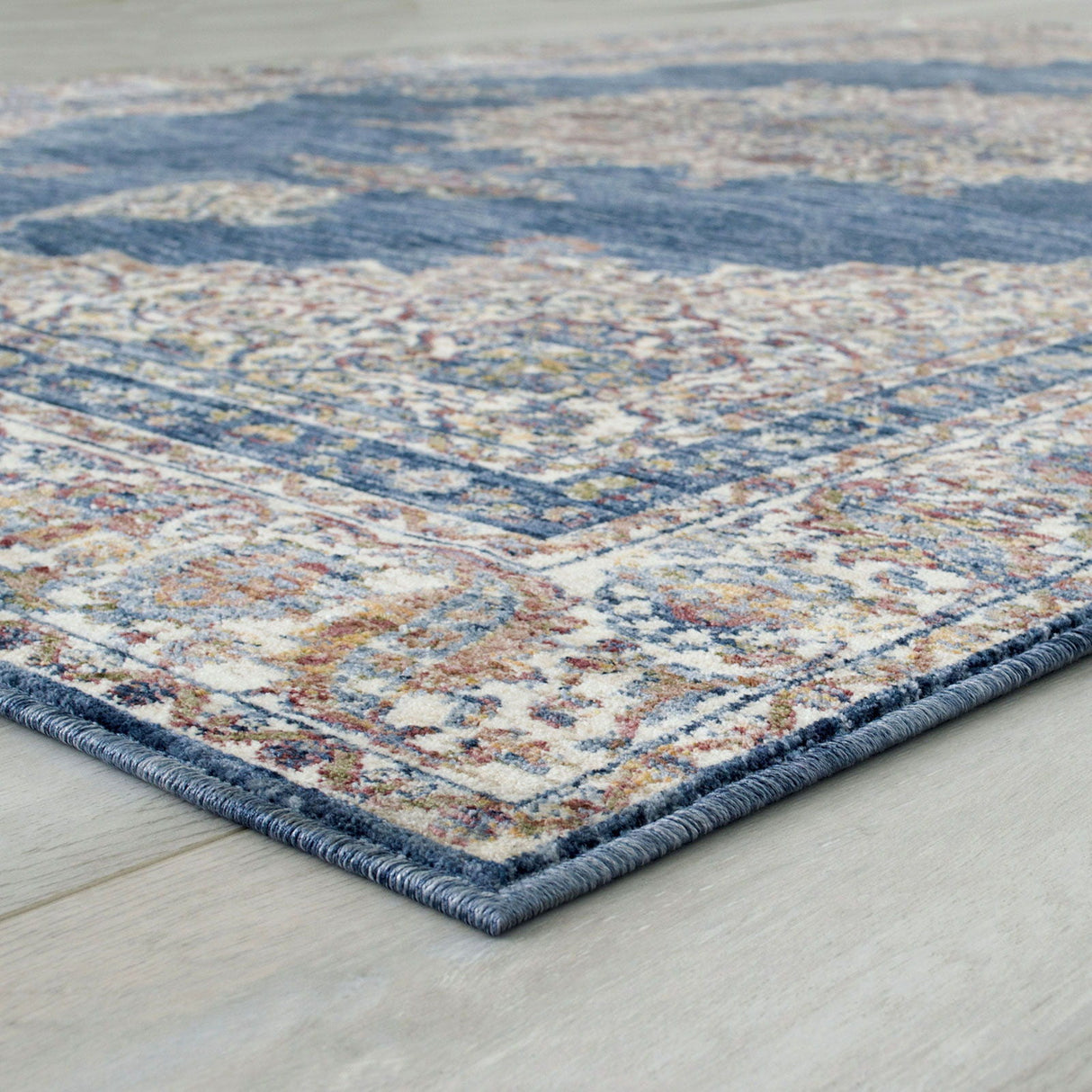 Payas - 5' x 7' Area Rug - Blue / Beige