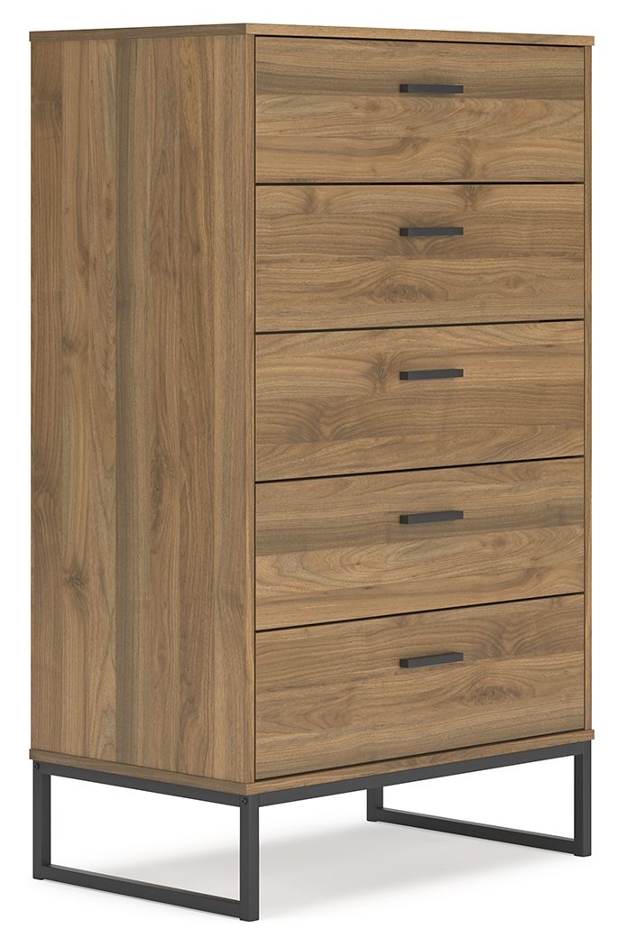 Signature Design by Ashley® Deanlow - Honey - Five Drawer Chest | Meri Furniture