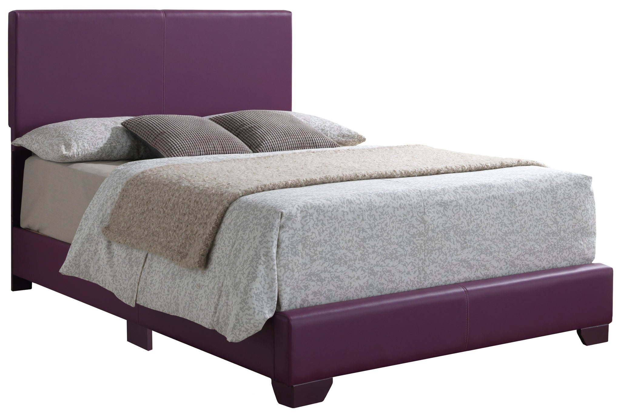 Elegant Platform Bed For Relaxed Spaces