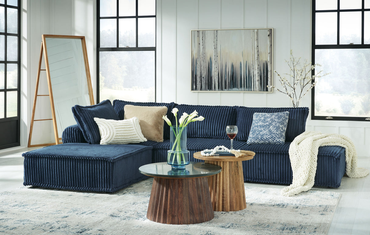 Signature Design by Ashley® Bales - Sectional | Meri Furniture