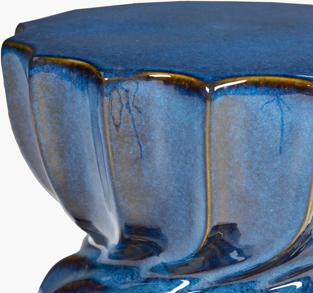 Alexia Garden Stool