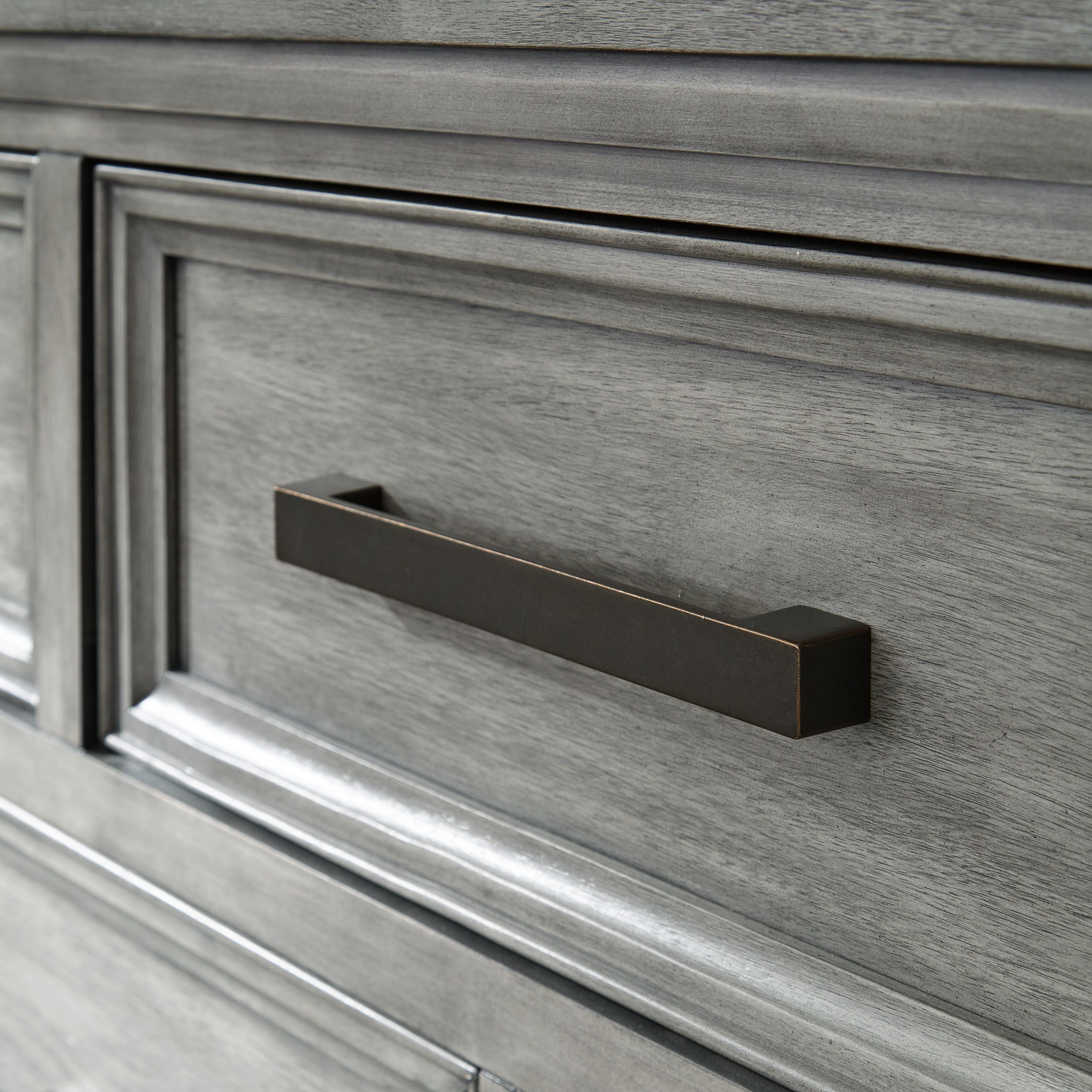 Signature Design by Ashley® Russelyn - Gray - Dresser, Mirror | Meri Furniture