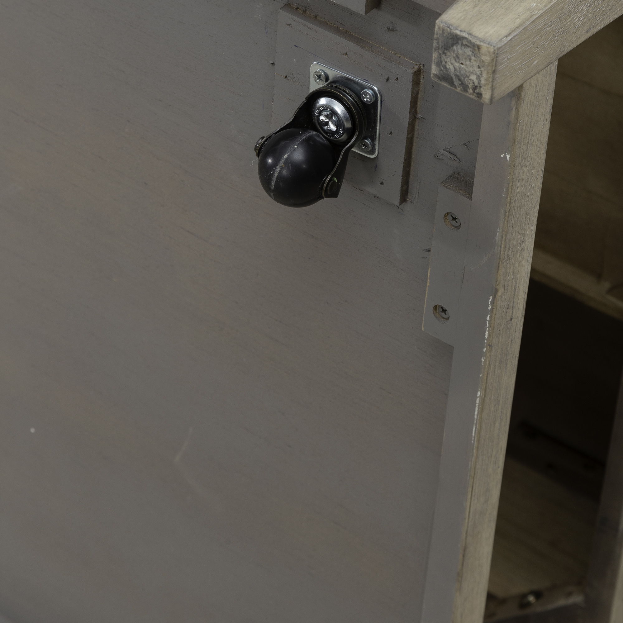 Brentwood - Cocktail Table - Sandstone