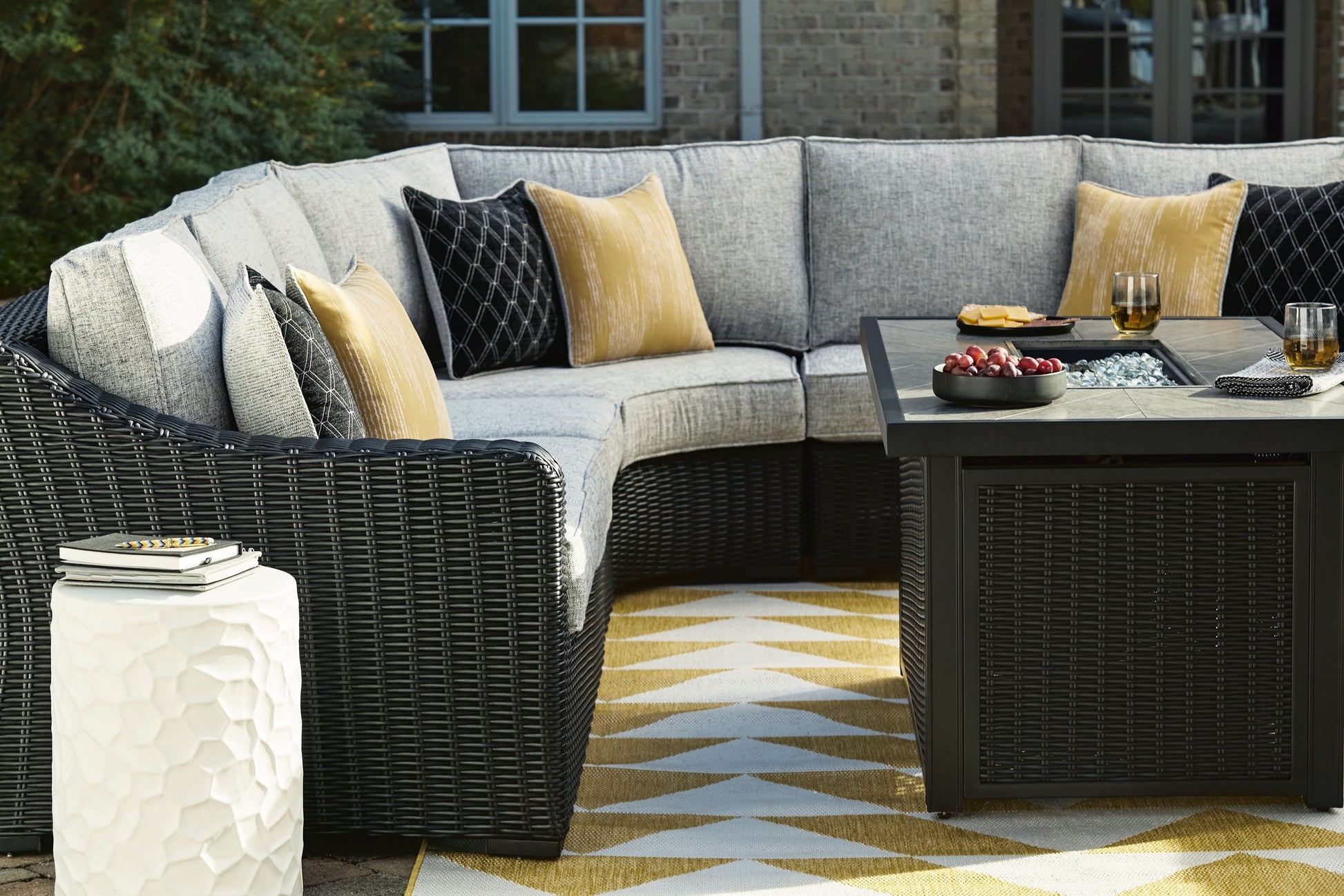 Signature Design by Ashley® Beachcroft - Outdoor Sectional | Meri Furniture