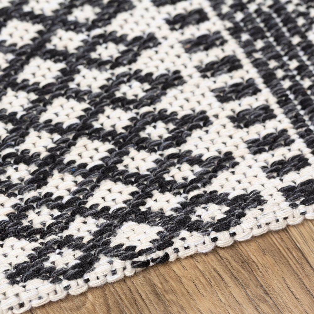La Casa Machine Woven Rug