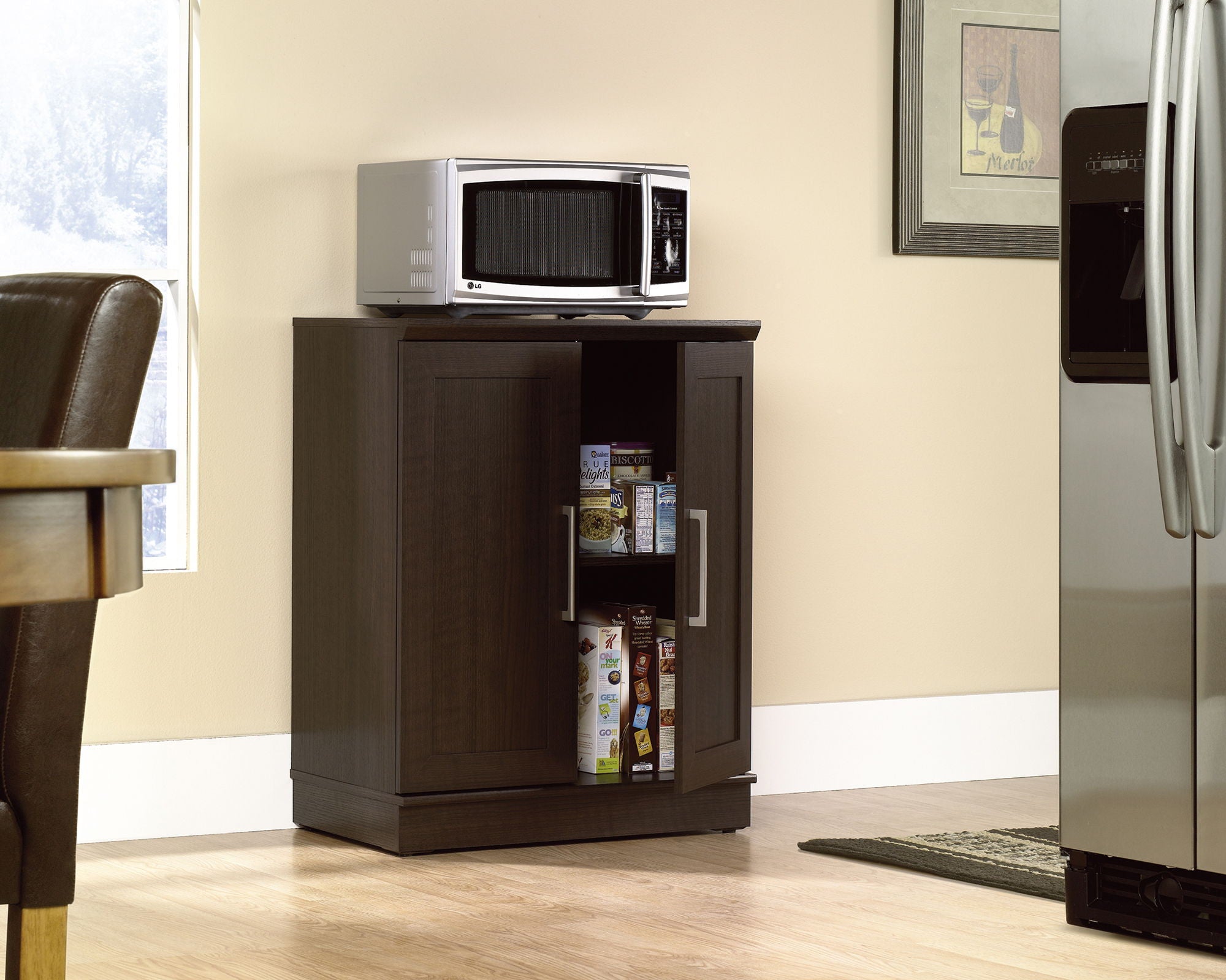 Base Cabinet in Dakota Oak