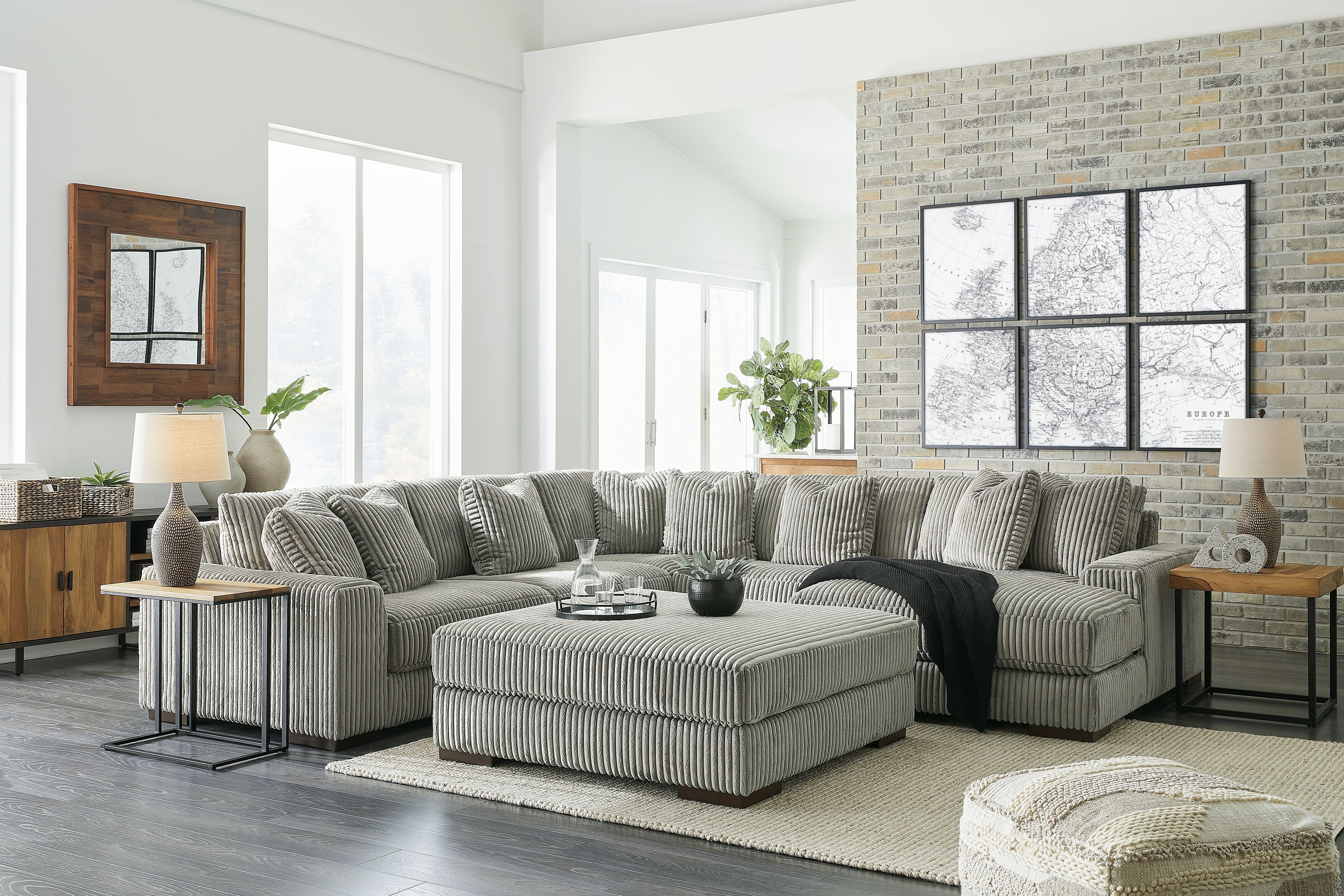 Signature Design by Ashley® Lindyn - Sectional | Meri Furniture