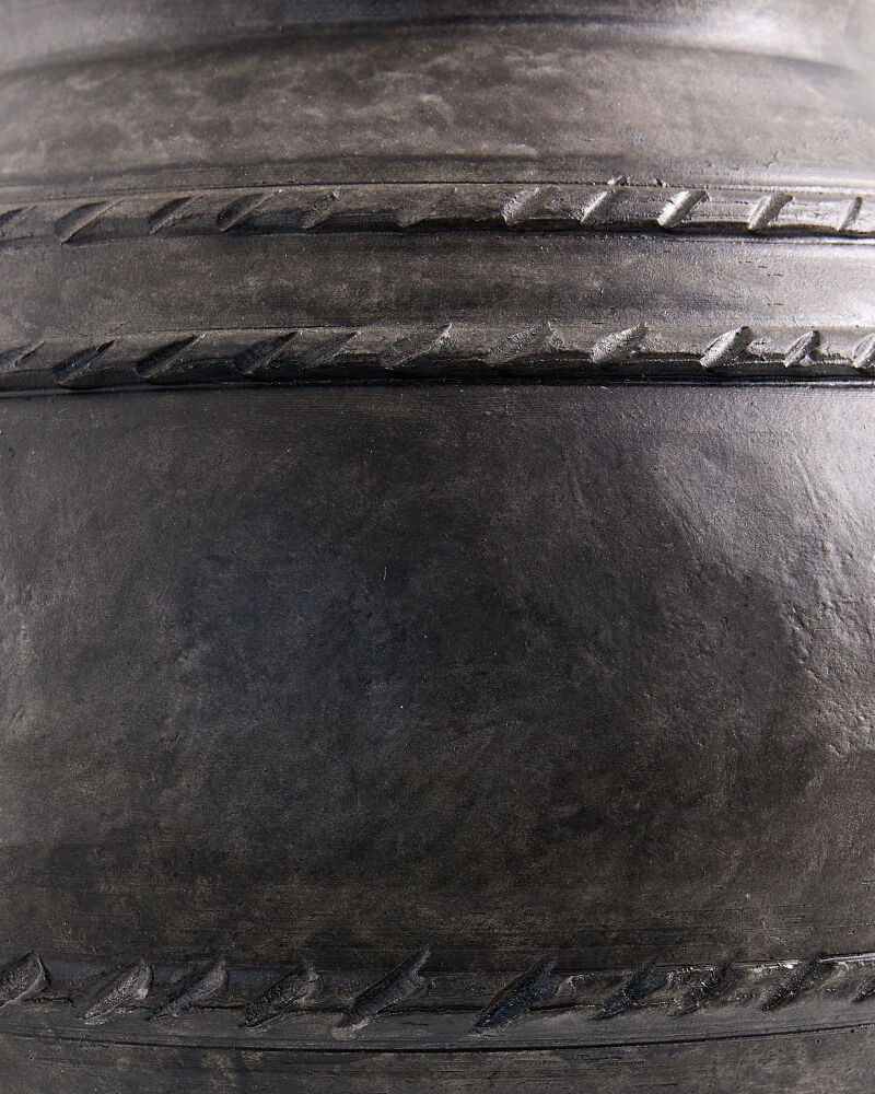 Stevi Vase