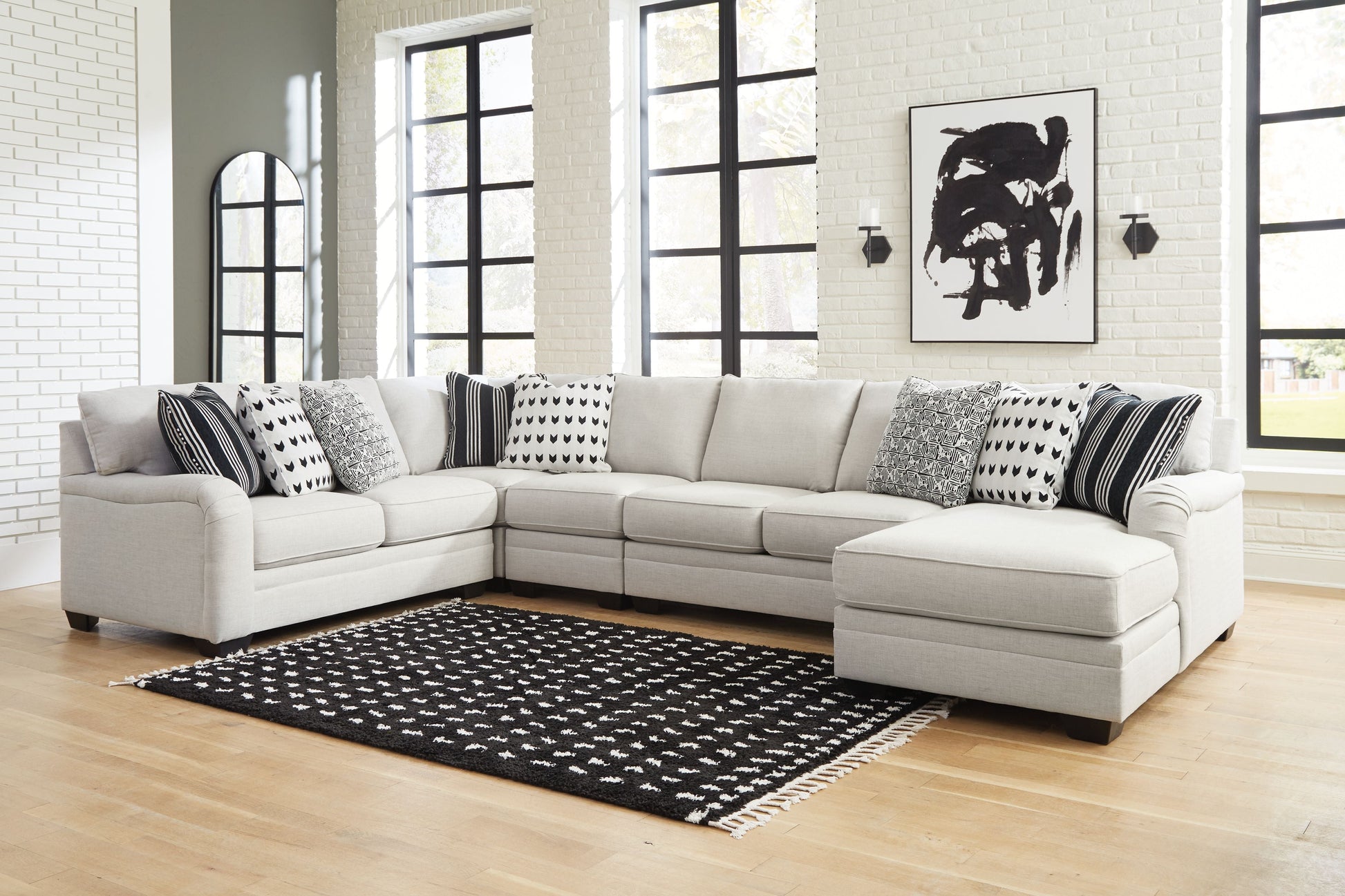 Signature Design by Ashley® Huntsworth - Sectional | Meri Furniture