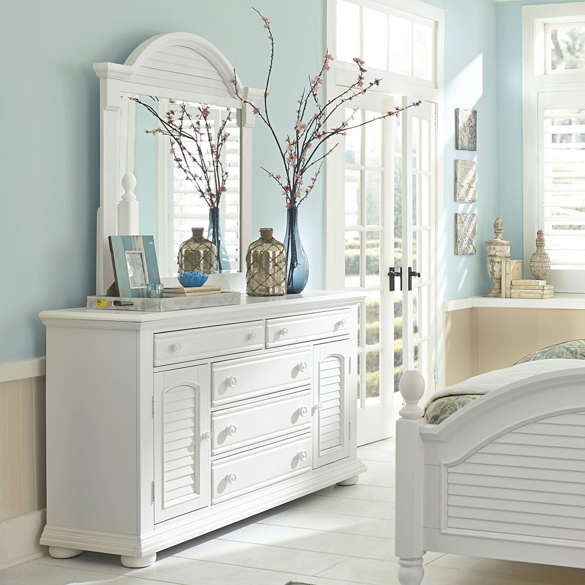 Liberty Furniture Summer House - Dresser & Mirror - White | Meri Furniture