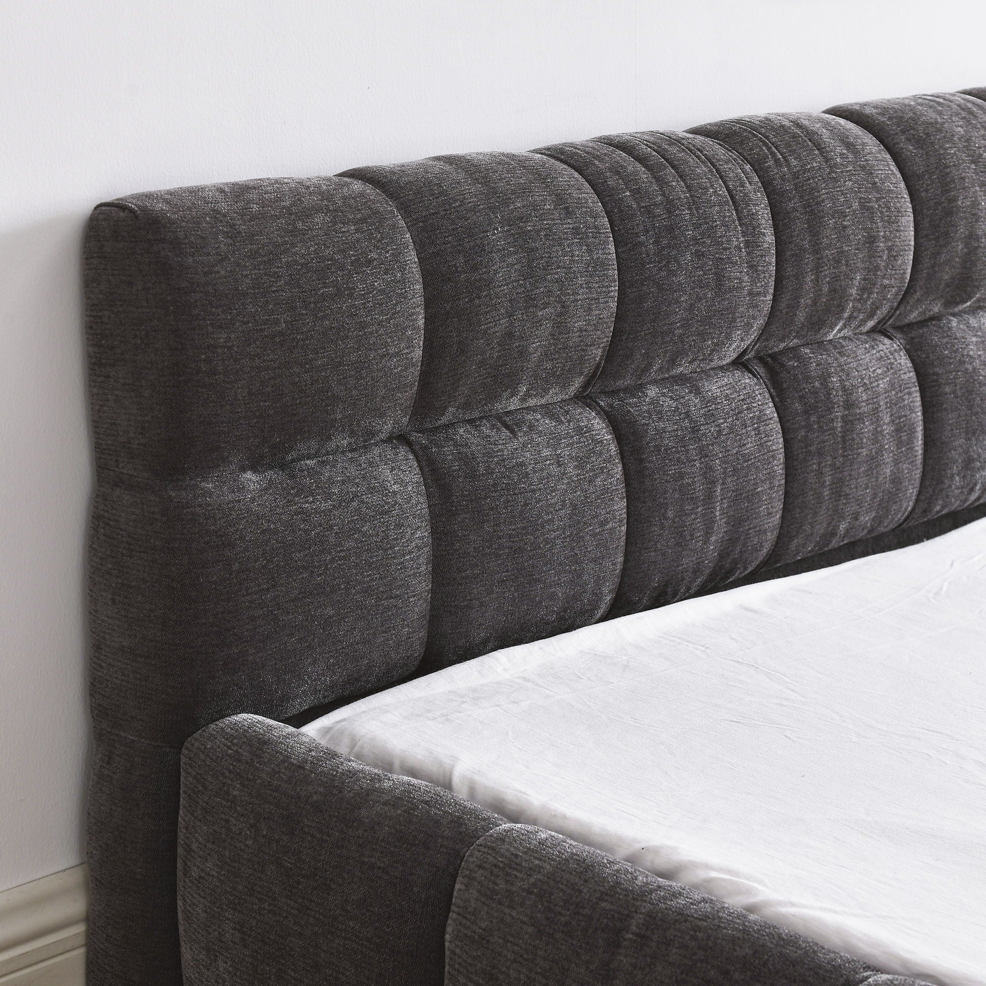 Modern Platform Bed Frame With Thick Chenille Fabric