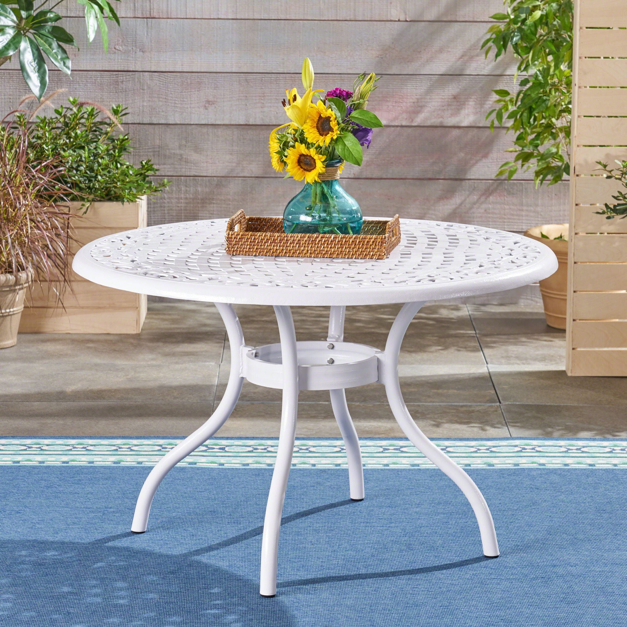 Tranquilius - Outdoor Round Dining Table With Lattice Tabletop, Umbrella Hole And Curved Legs