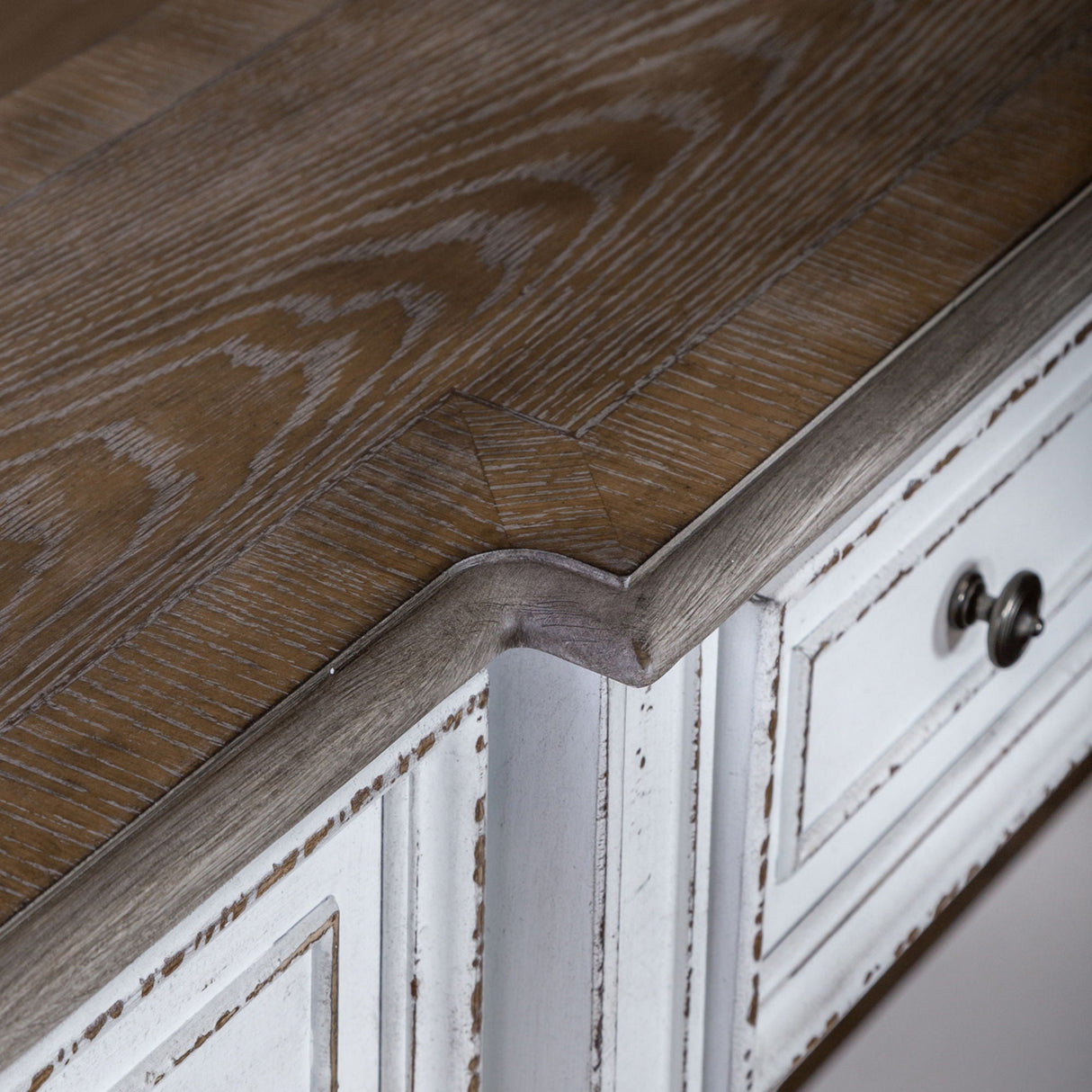 Liberty Furniture Magnolia Manor - 3 Drawer Hall Console Table - White | Meri Furniture