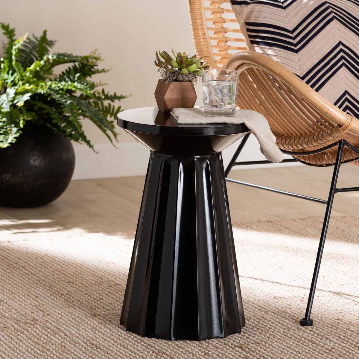 Ulmer Metal Scalloped Side Table - Modern Round Accent Table for Indoor or Semi-Outdoor Use, Black