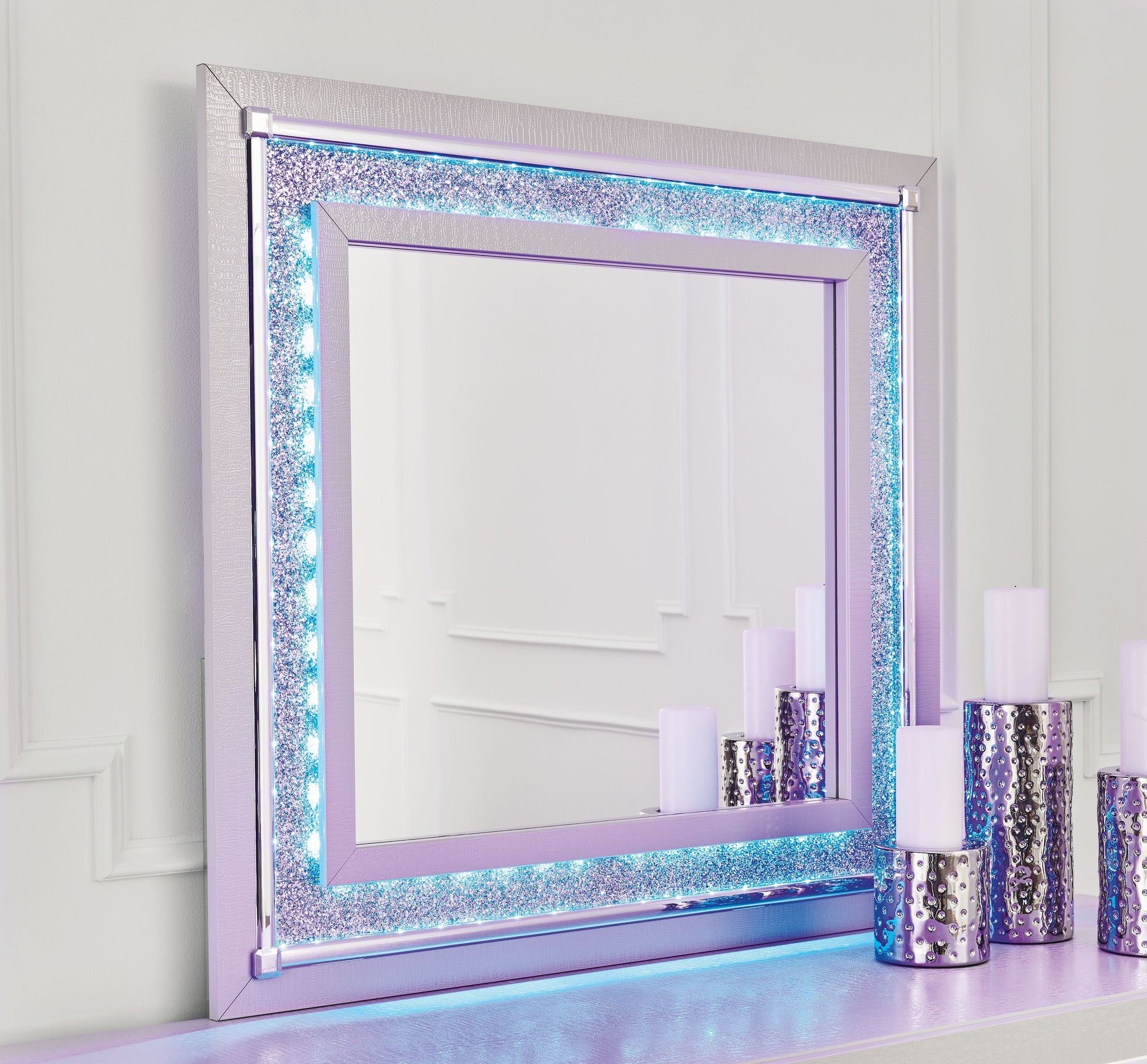 Signature Design by Ashley® Zyniden - Silver - Dresser And Mirror | Meri Furniture