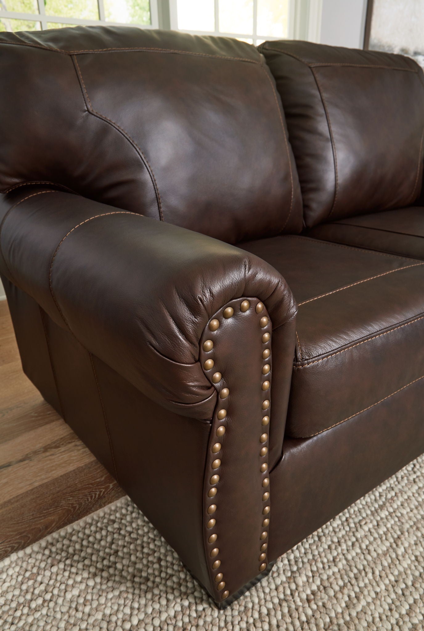 Colleton - Loveseat - Dark Brown