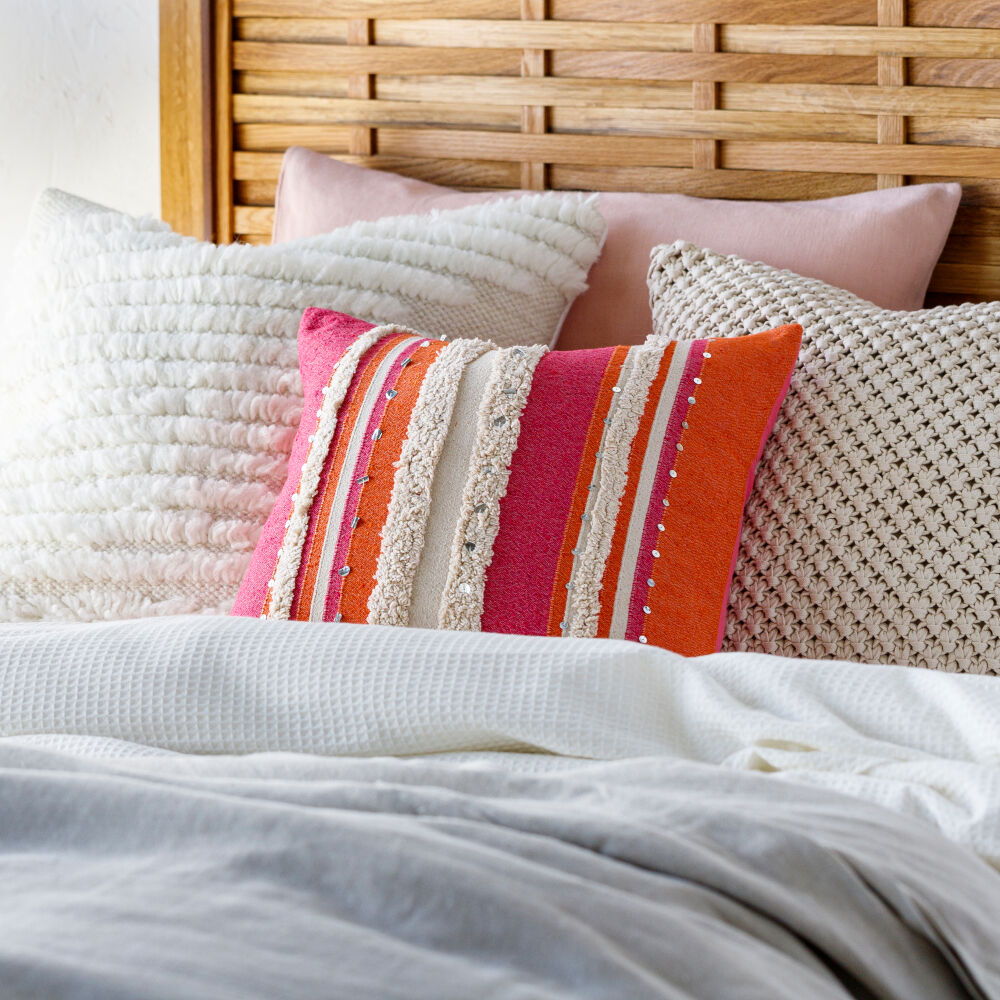 Temara Pillow