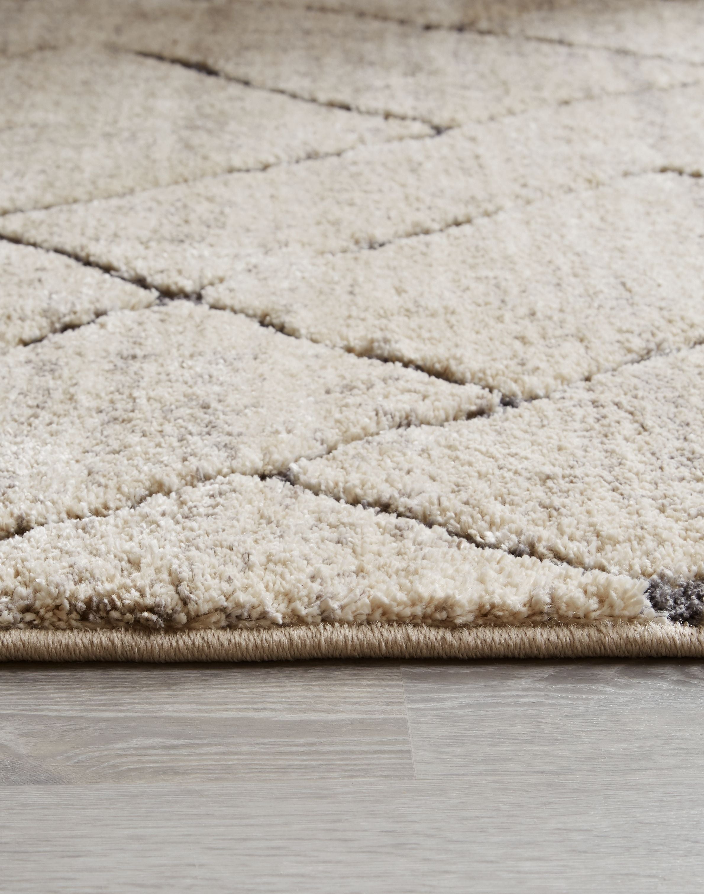 Signature Design by Ashley® Ashbertly - Rug | Meri Furniture