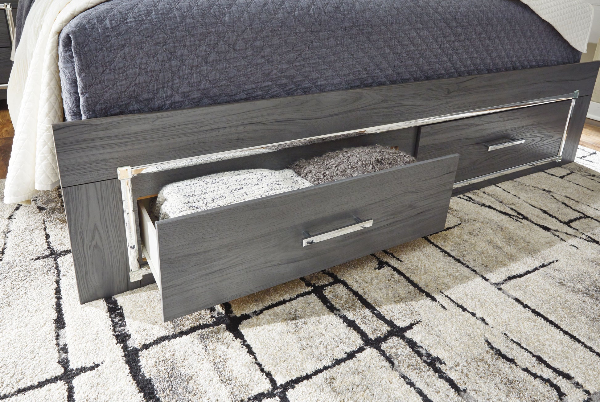 Signature Design by Ashley® Lodanna - Storage Bed | Meri Furniture