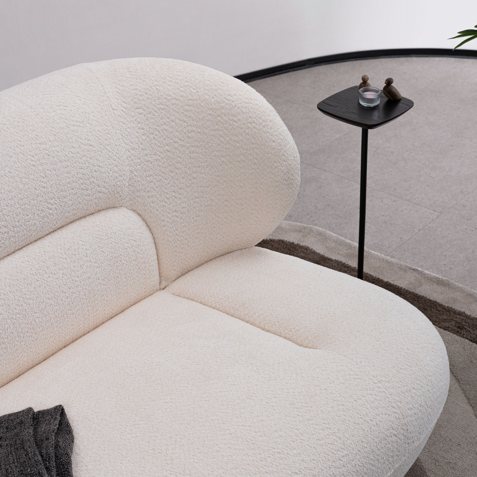 Modern Fashion Yp40116W Circular Curve Design Sofa, 4 Seater For Office & Bedroom - White