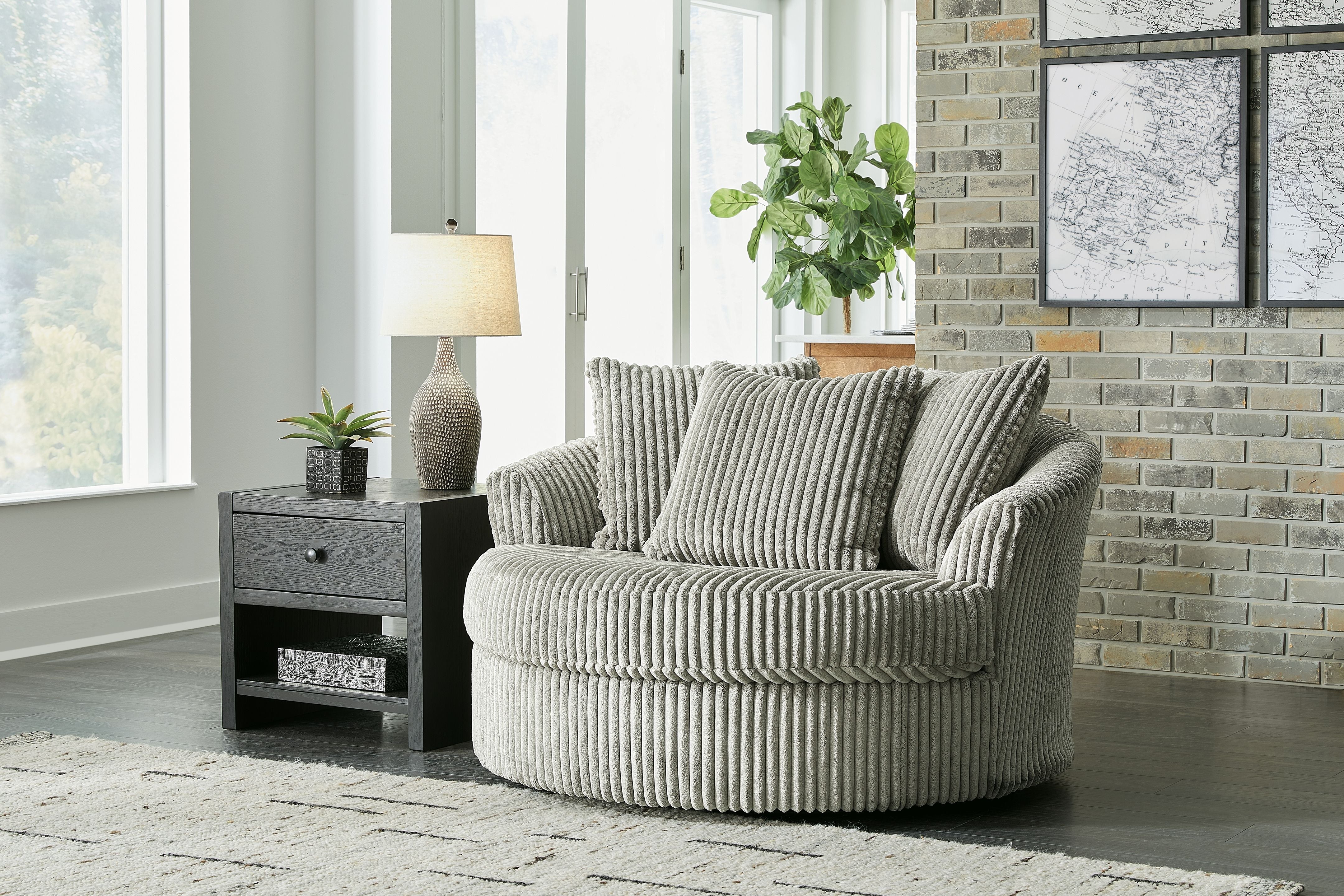 Signature Design by Ashley® Lindyn - Oversized Swivel Accent Chair | Meri Furniture