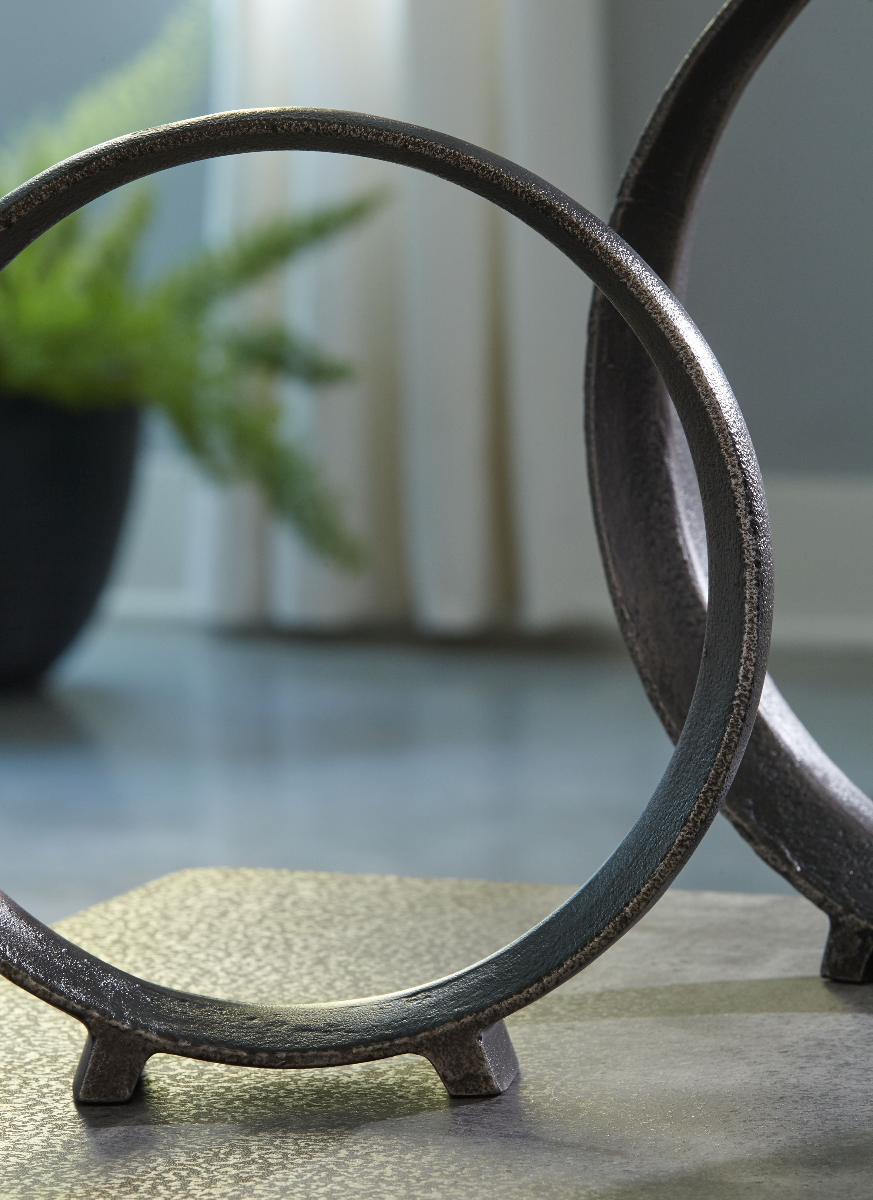 Signature Design by Ashley® Ryandale - Sculpture | Meri Furniture
