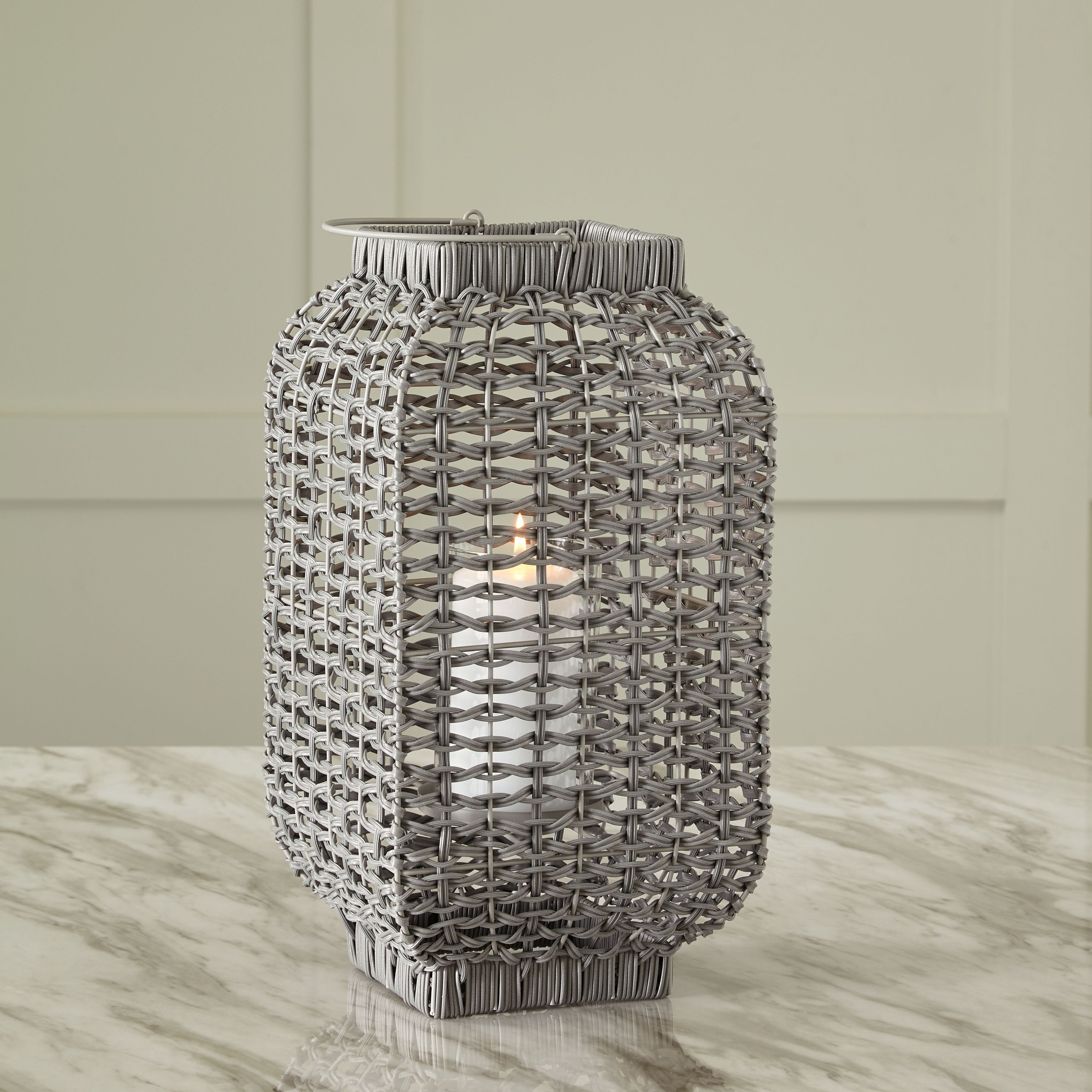 Signature Design by Ashley® Evonne - Lantern | Meri Furniture