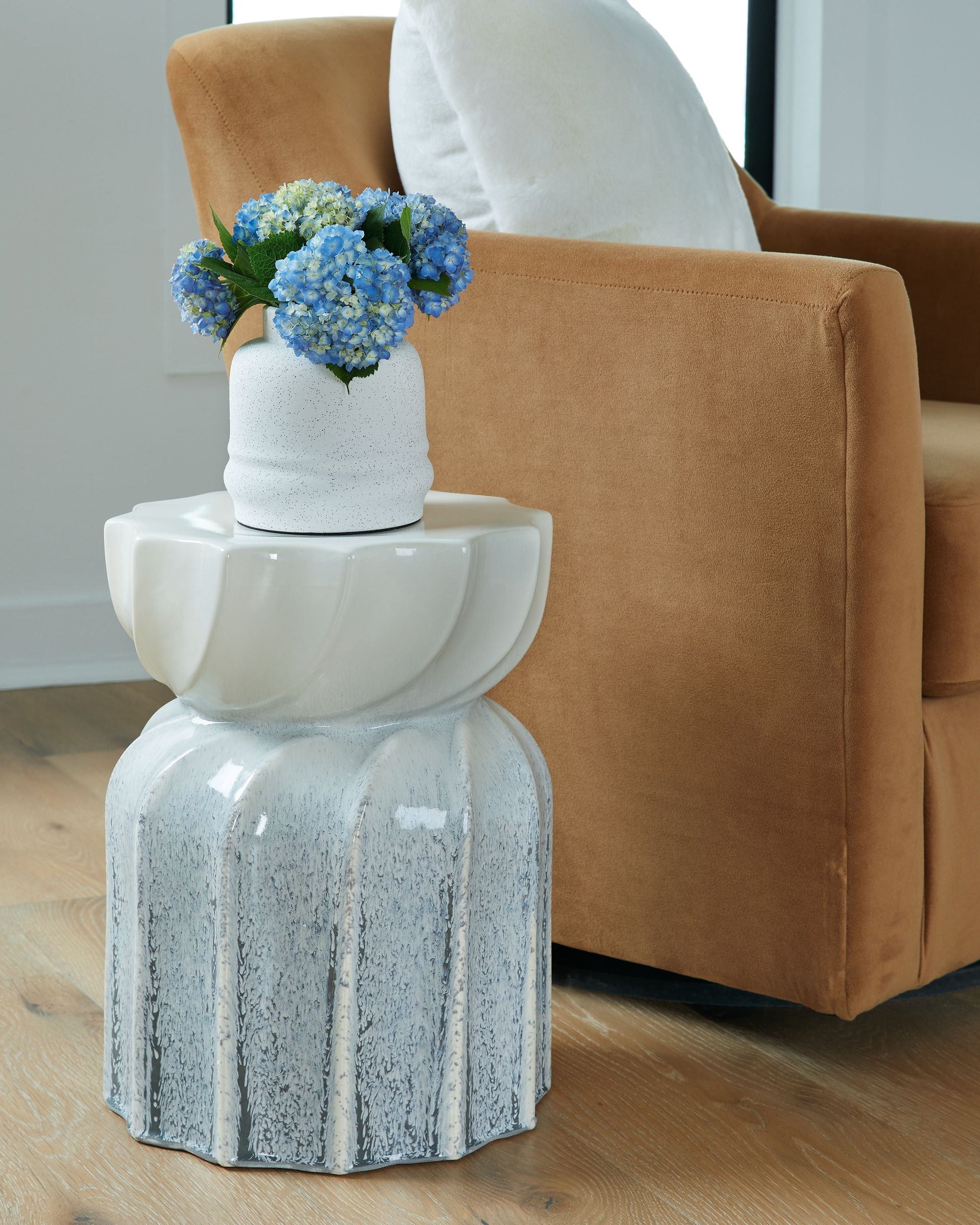 Signature Design by Ashley® Michamere - Gray / Taupe - Stool | Meri Furniture