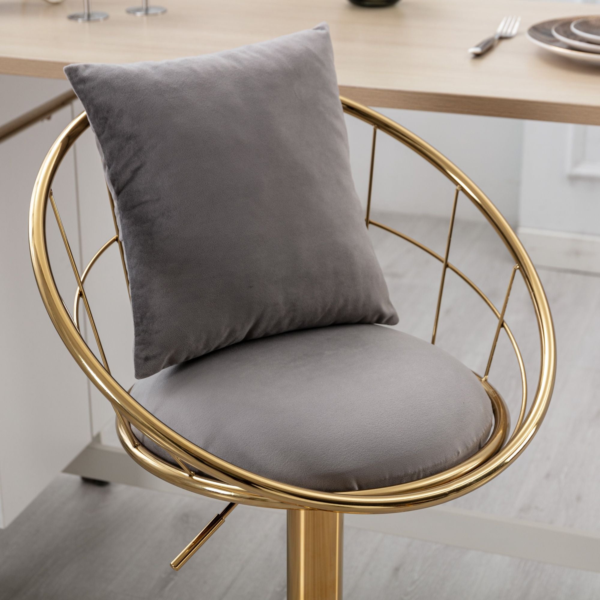 Unique Design Bar Chair, 360 Degree Rotation, Adjustable Height, Suitable For Dining Room And Bar