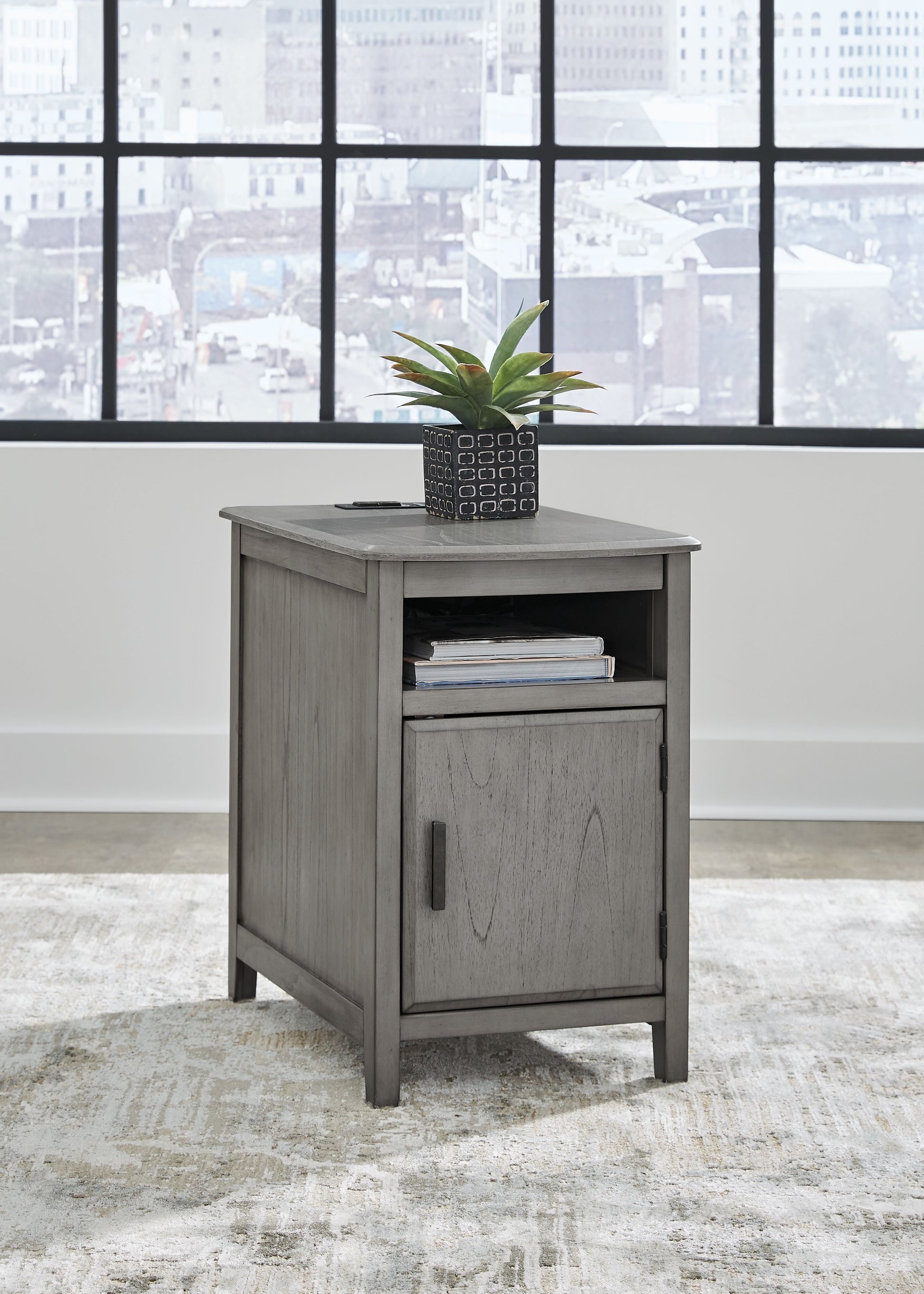 Signature Design by Ashley® Devonsted - Chair Side End Table | Meri Furniture