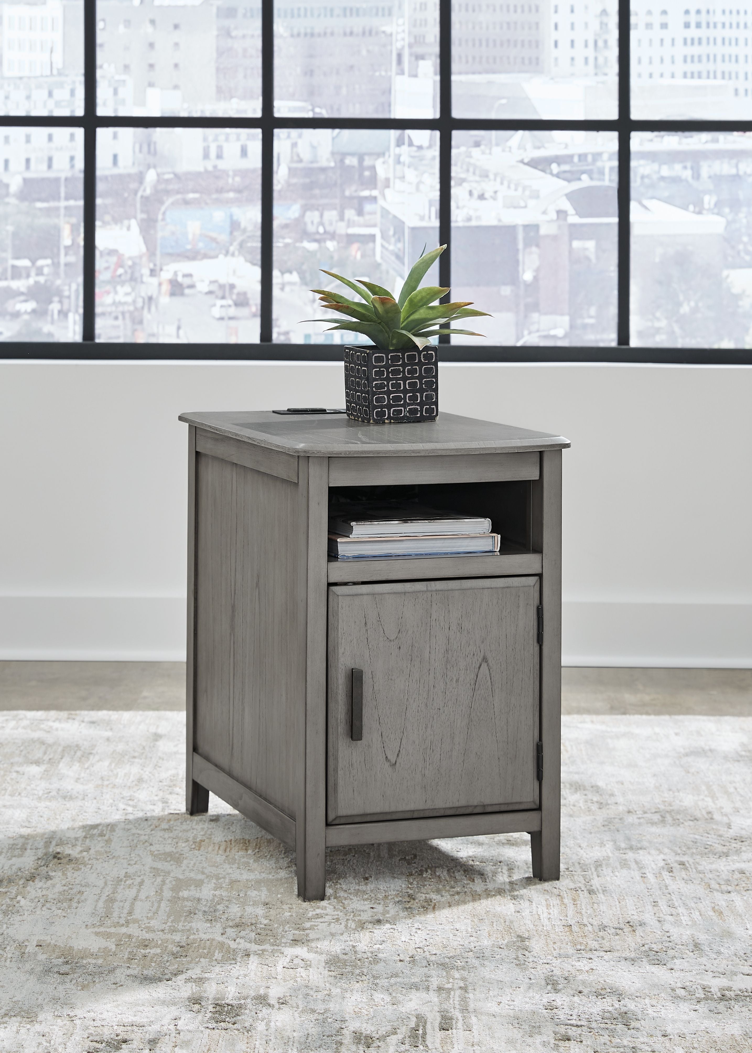 Signature Design by Ashley® Devonsted - Chair Side End Table | Meri Furniture