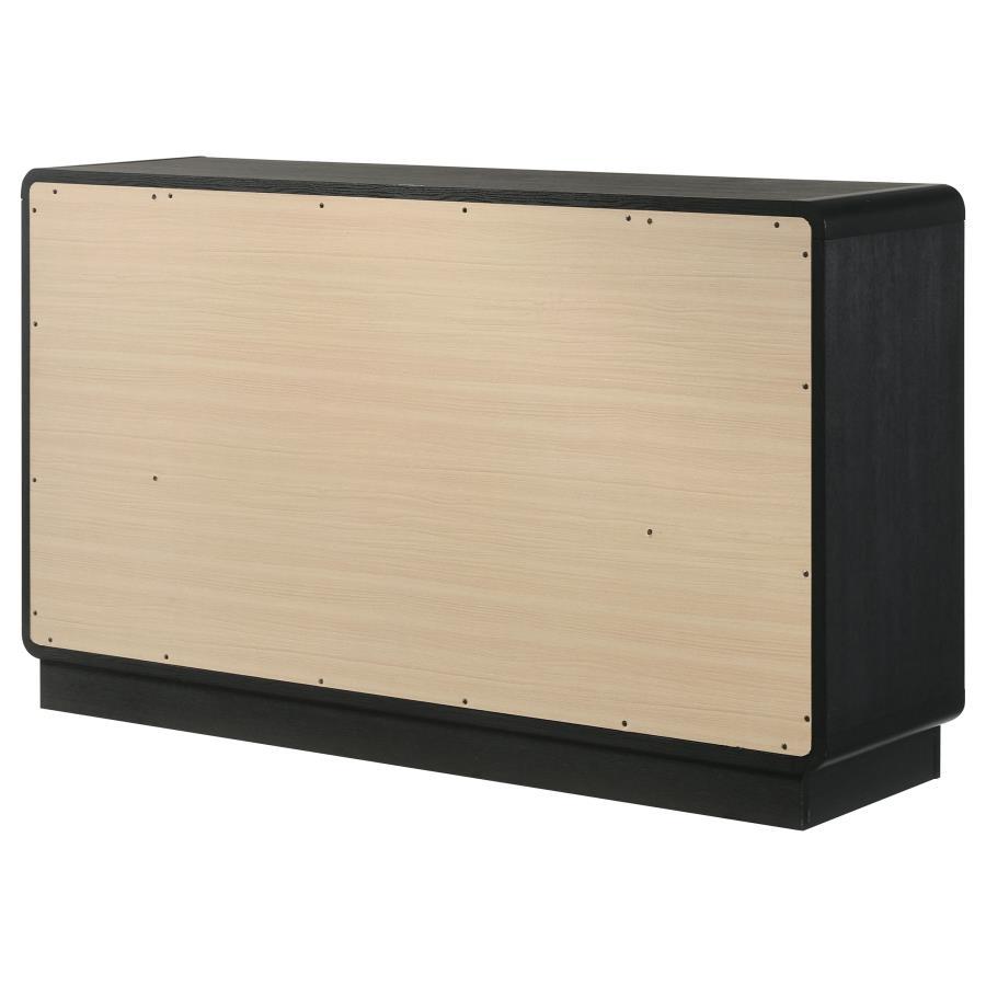 Cavelle - 6-Drawer Dresser