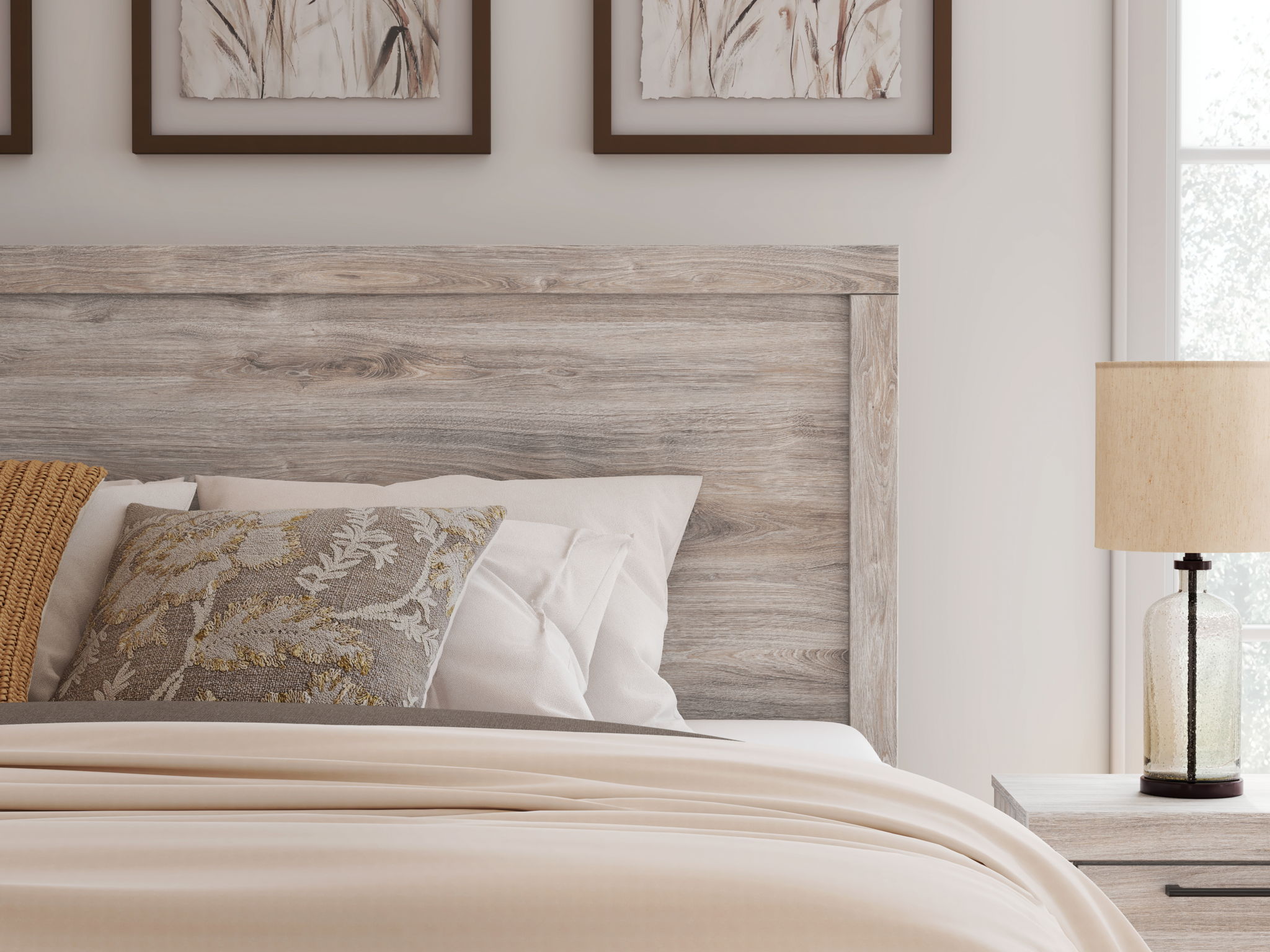 Broachmyn - Panel Bed
