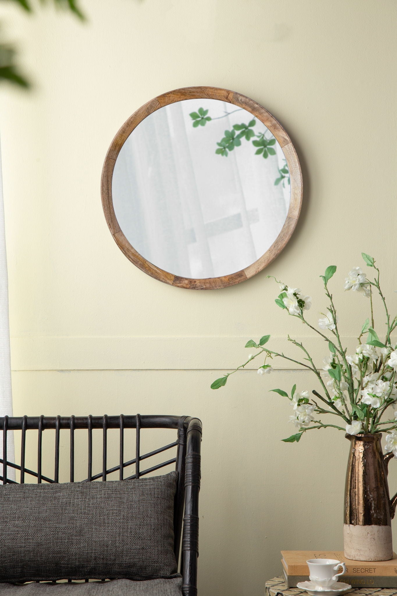 Transitional Decor Style Wall Mirror Decor With Frame For Bathroom