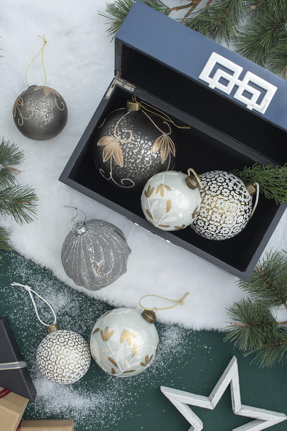 Christmas Ball Ornaments, Ball Christmas Tree Ornaments For Holiday Party Decorations