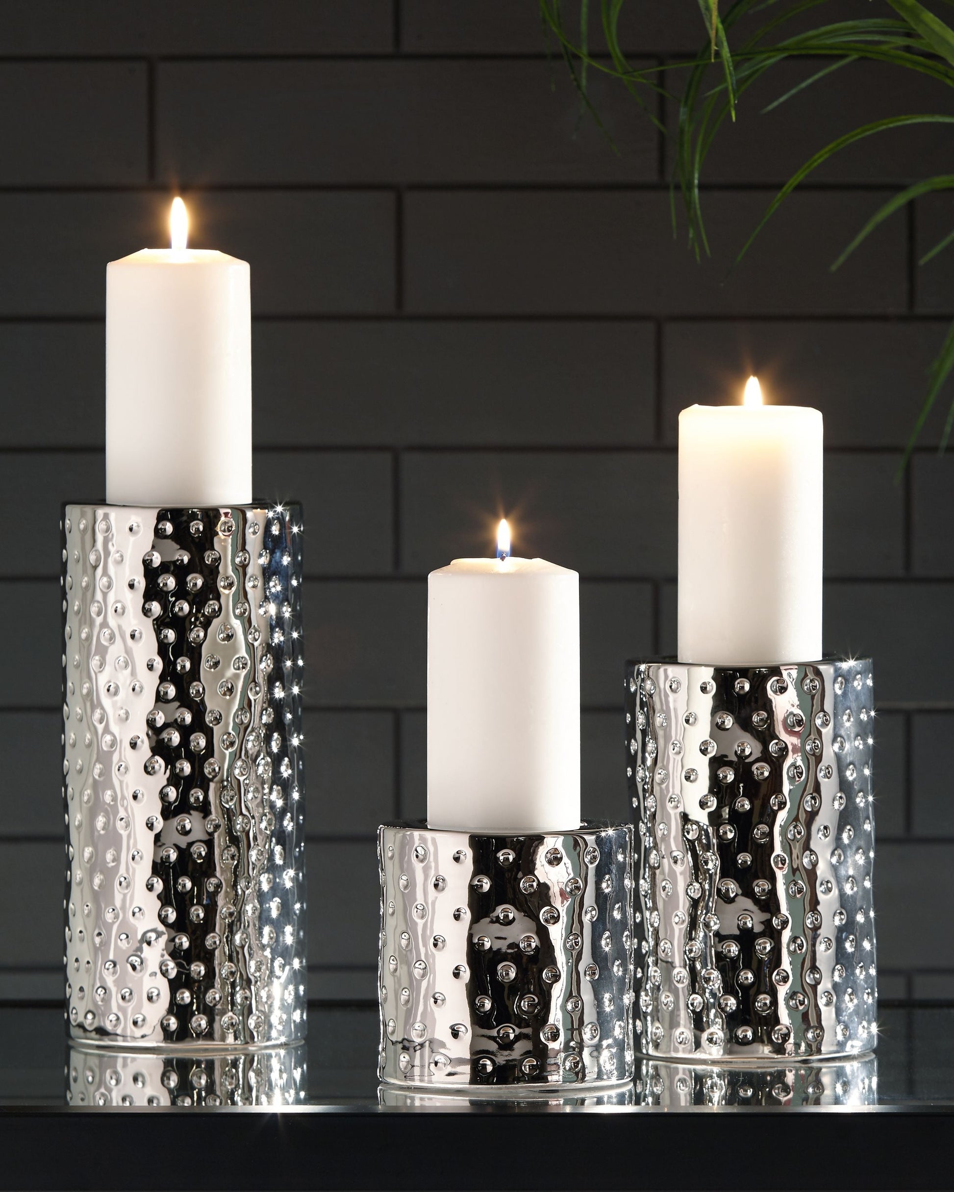 Ashley Furniture Marisa - Candle Holder Set | Meri Furniture