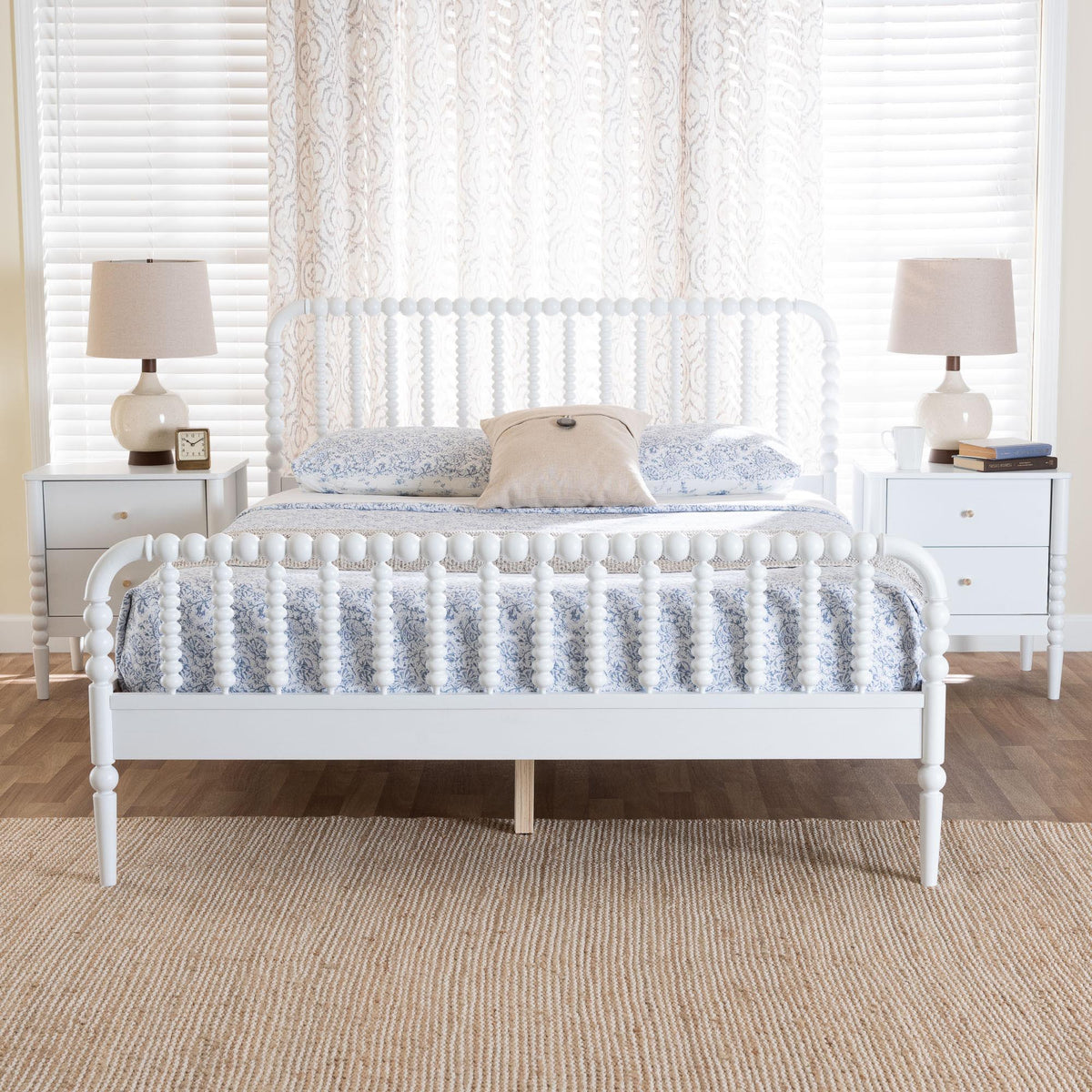 Lucera Mid-Century White Full Size 3-Piece Bobbin Bedroom Set